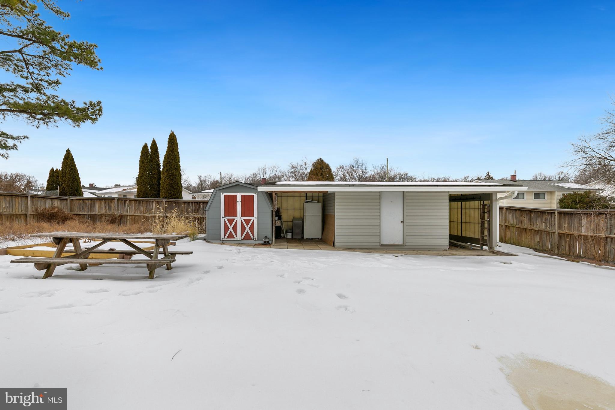 WHEATON WOODS - Residential