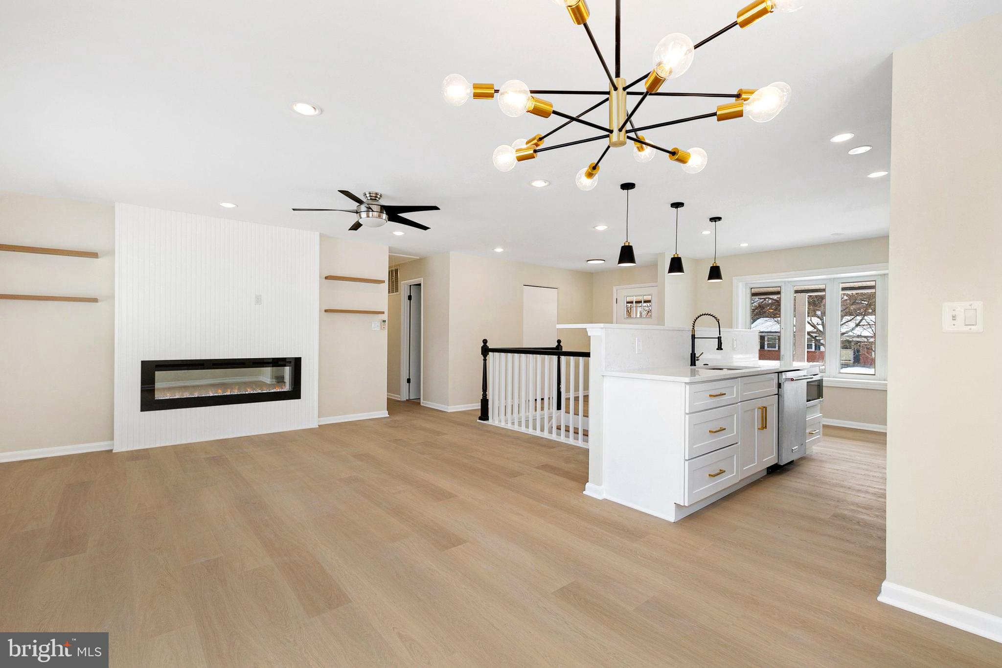 WHEATON WOODS - Residential