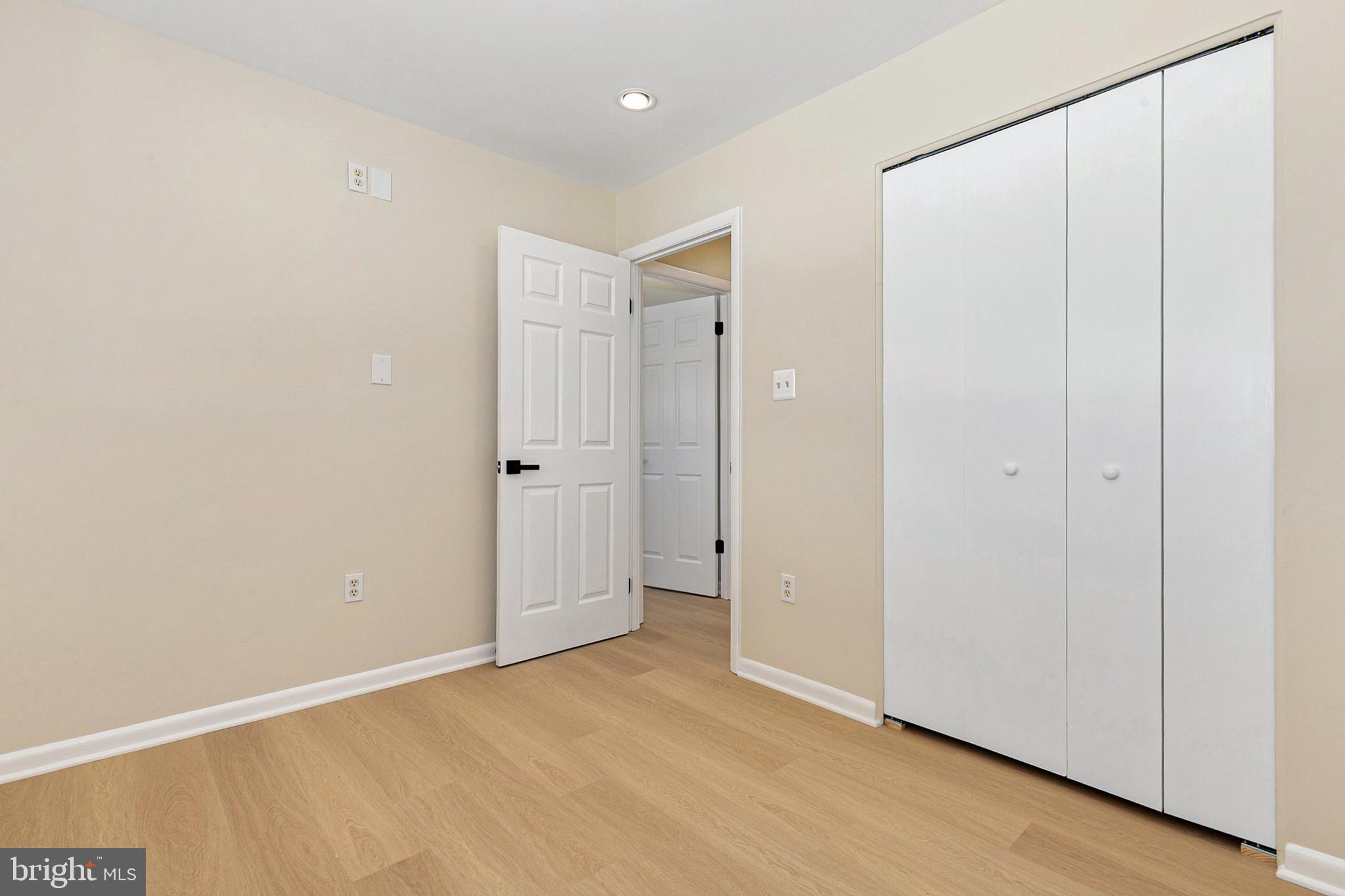 WHEATON WOODS - Residential