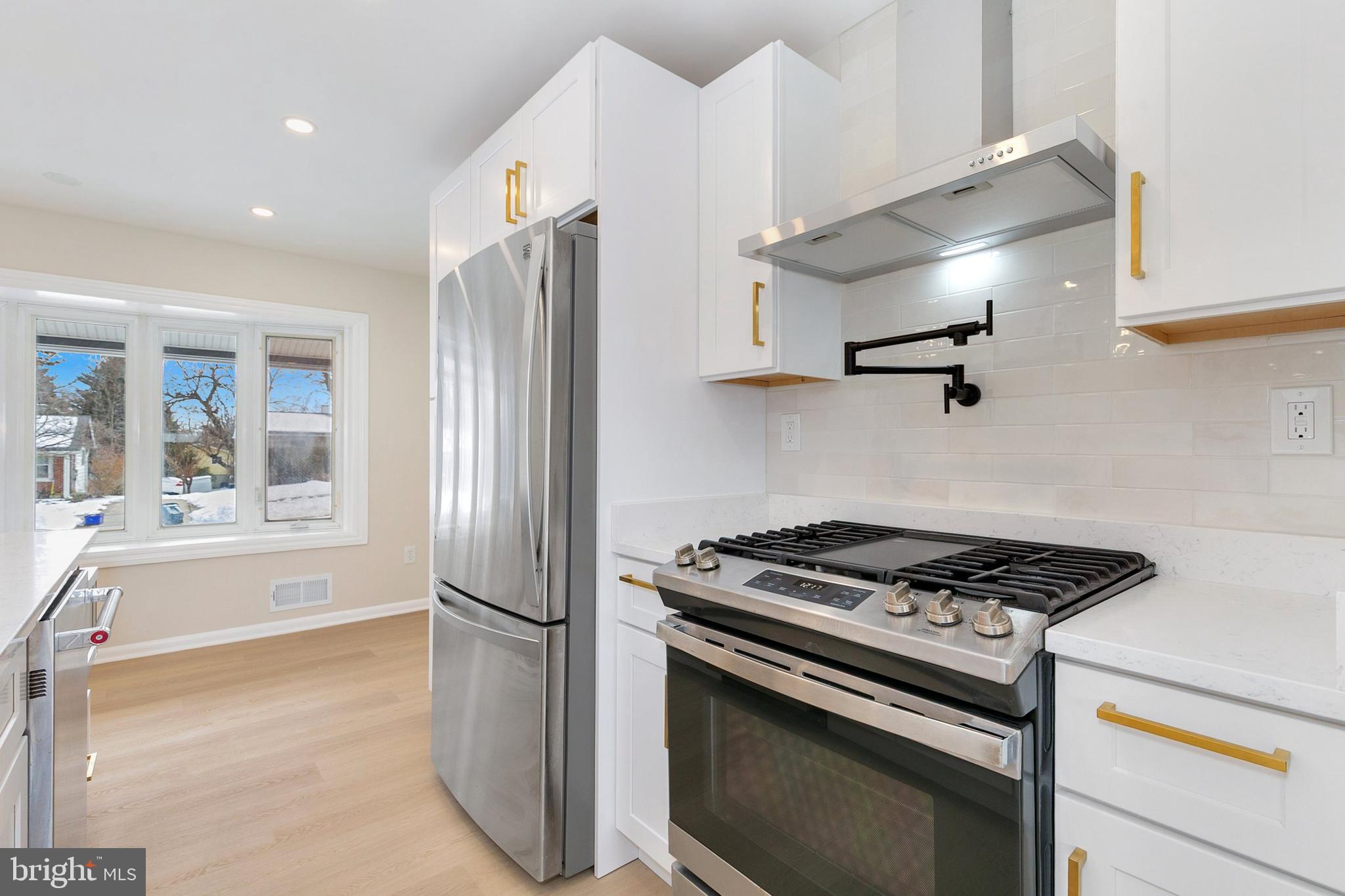 WHEATON WOODS - Residential