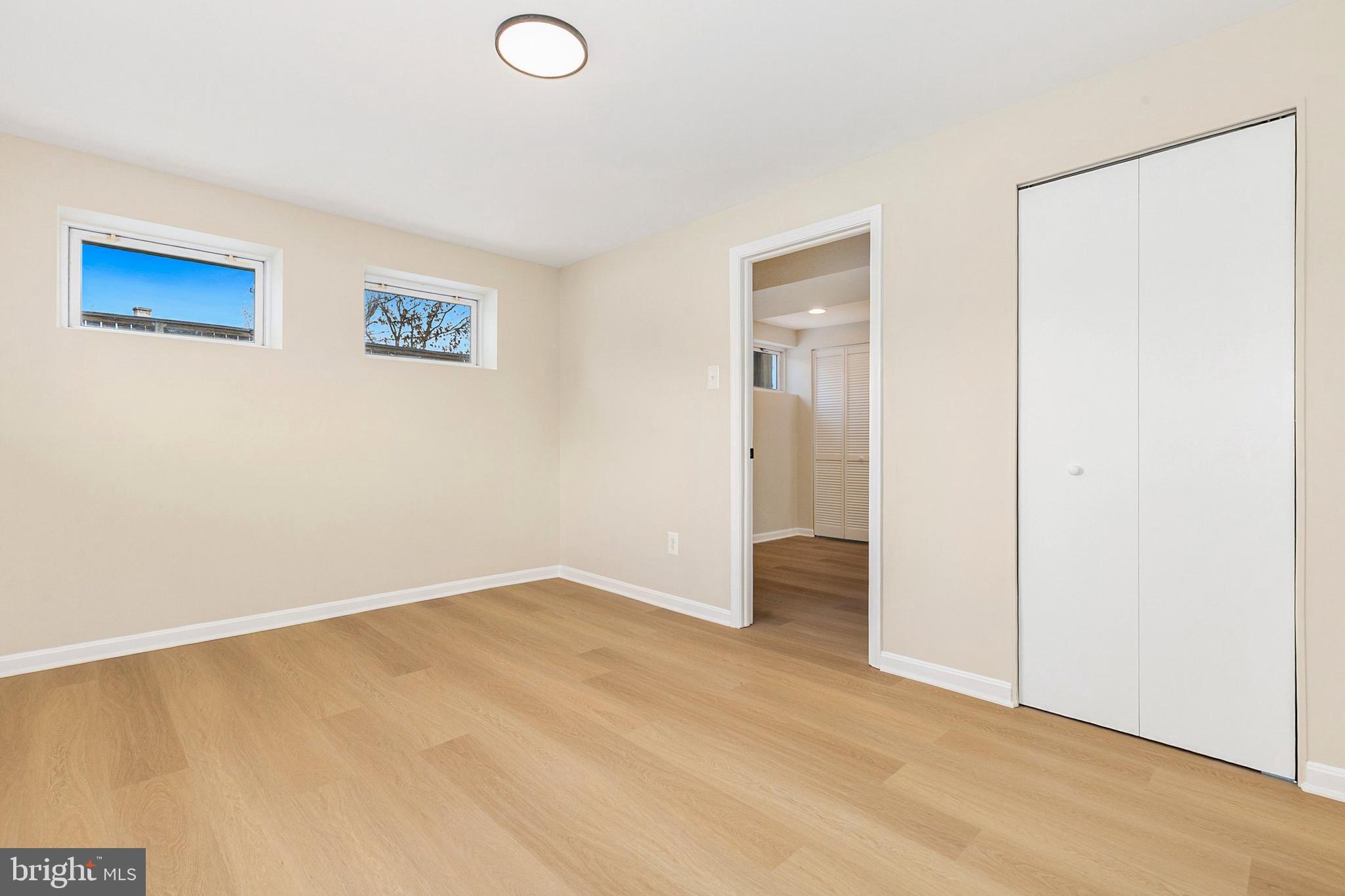 WHEATON WOODS - Residential