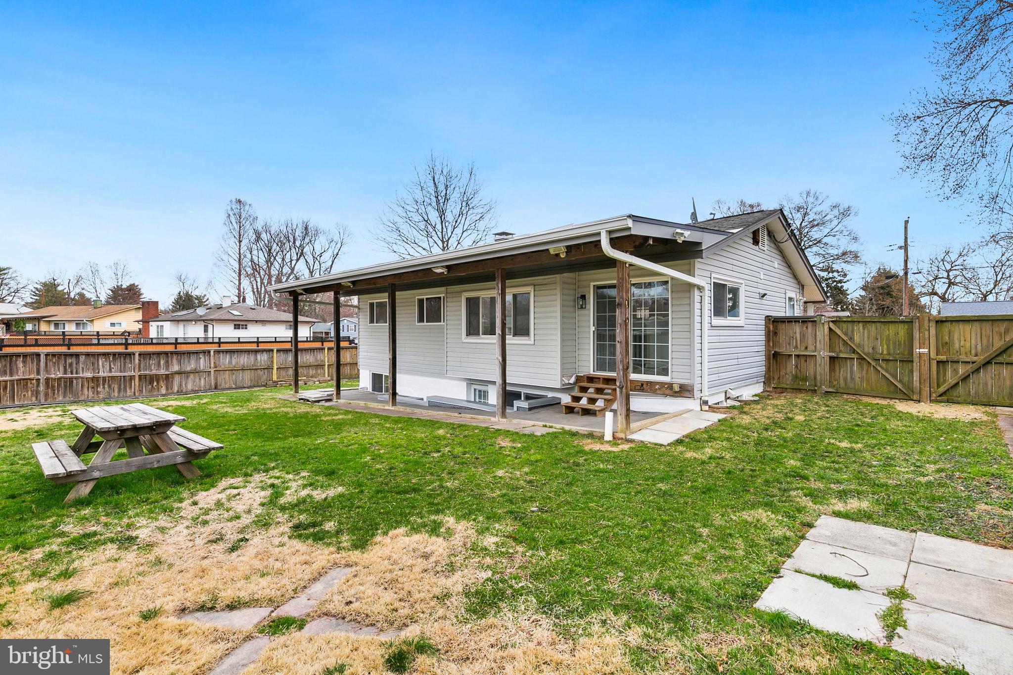 WHEATON WOODS - Residential