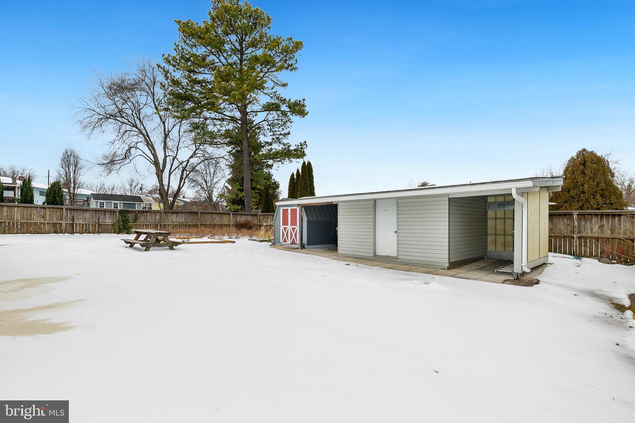 WHEATON WOODS - Residential