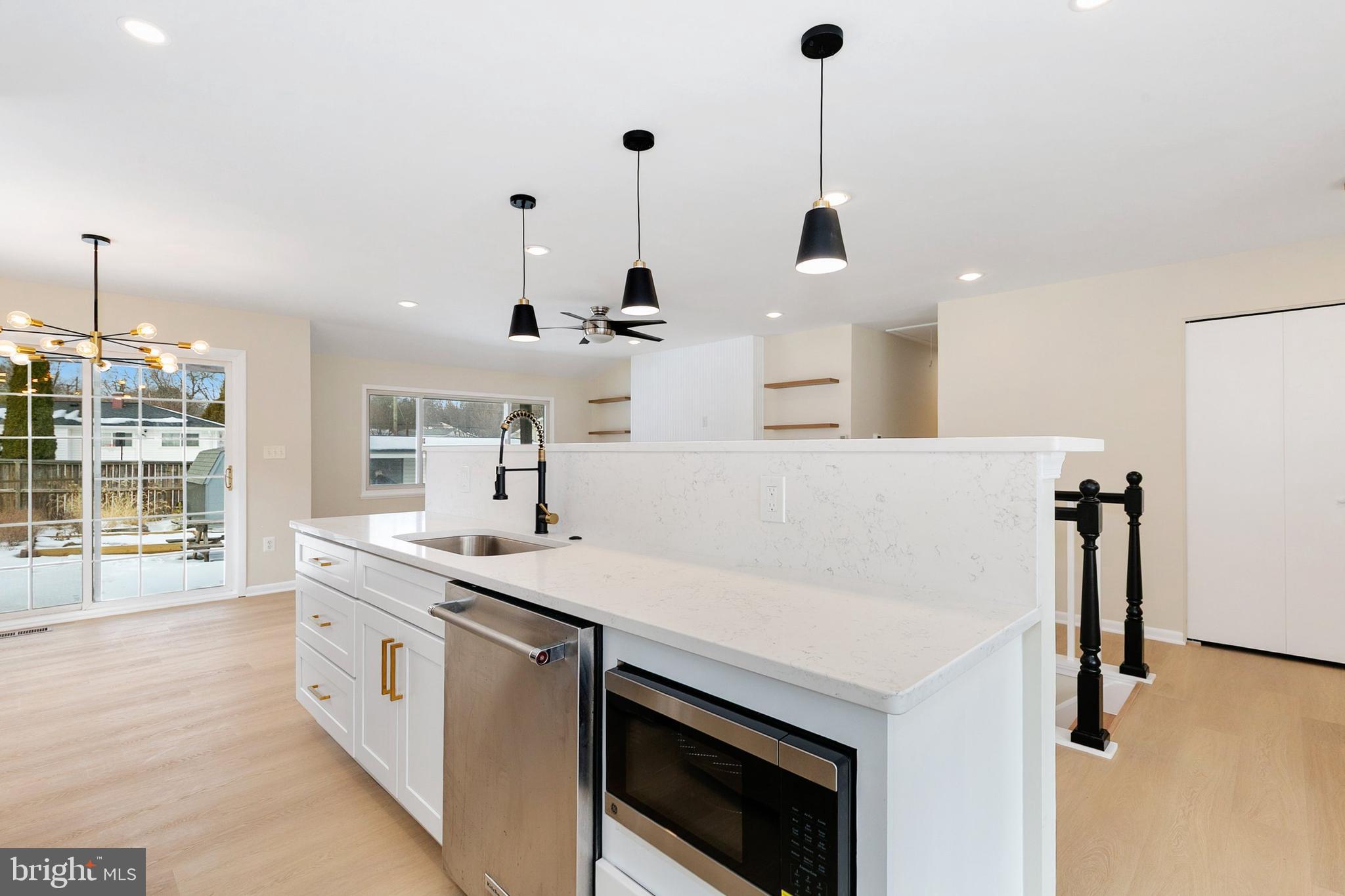 WHEATON WOODS - Residential