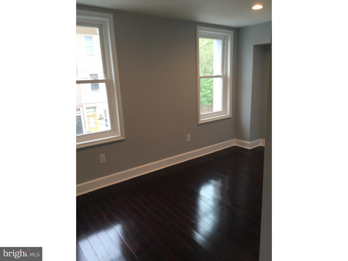PORT RICHMOND - Residential
