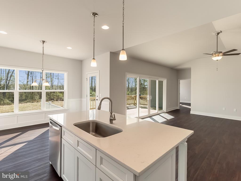 WYNDEMERE - Residential