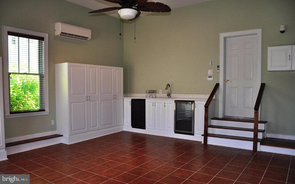 EASTON VILLAGE - Residential