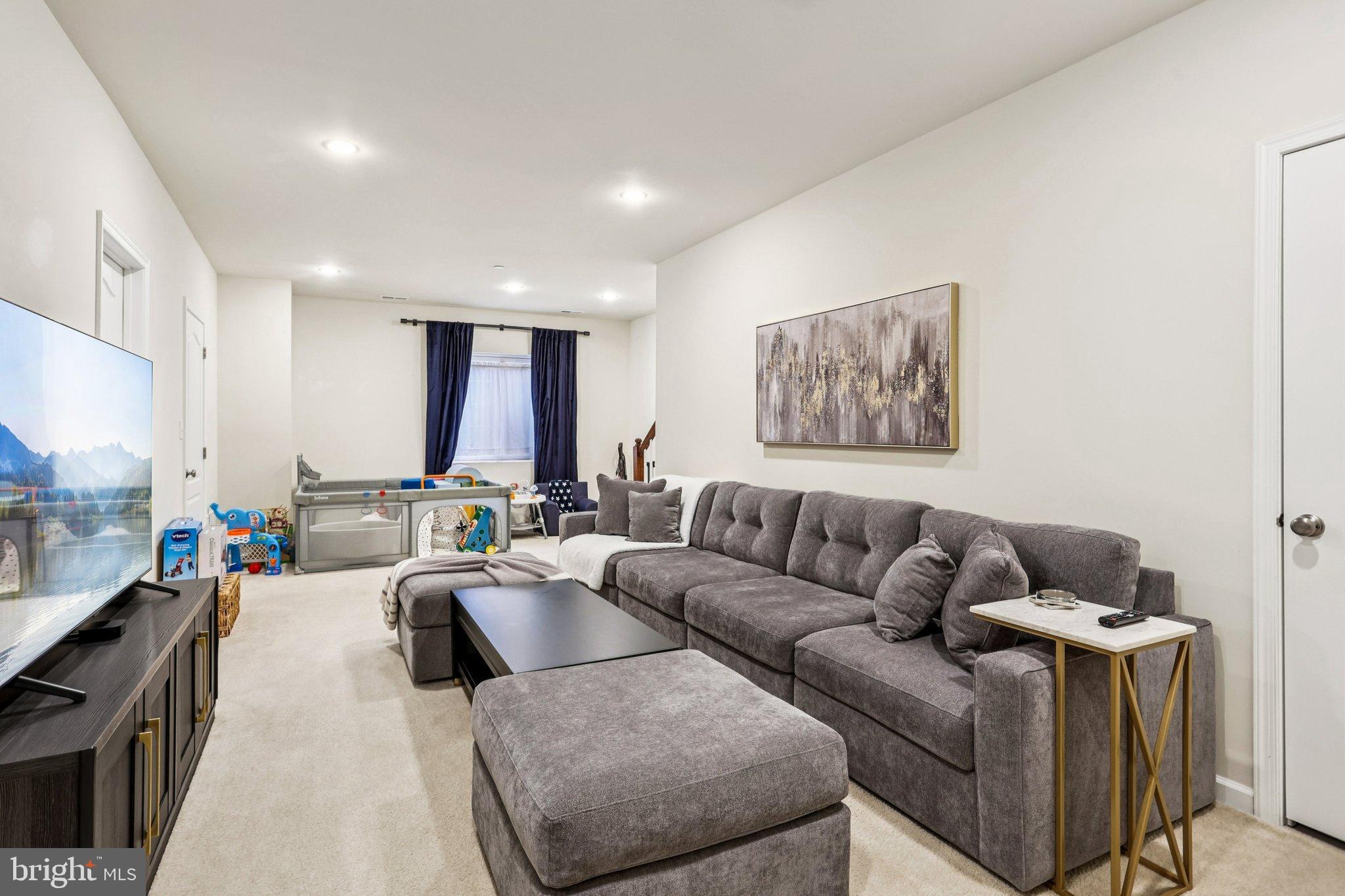 RAVENSCLIFF - Residential