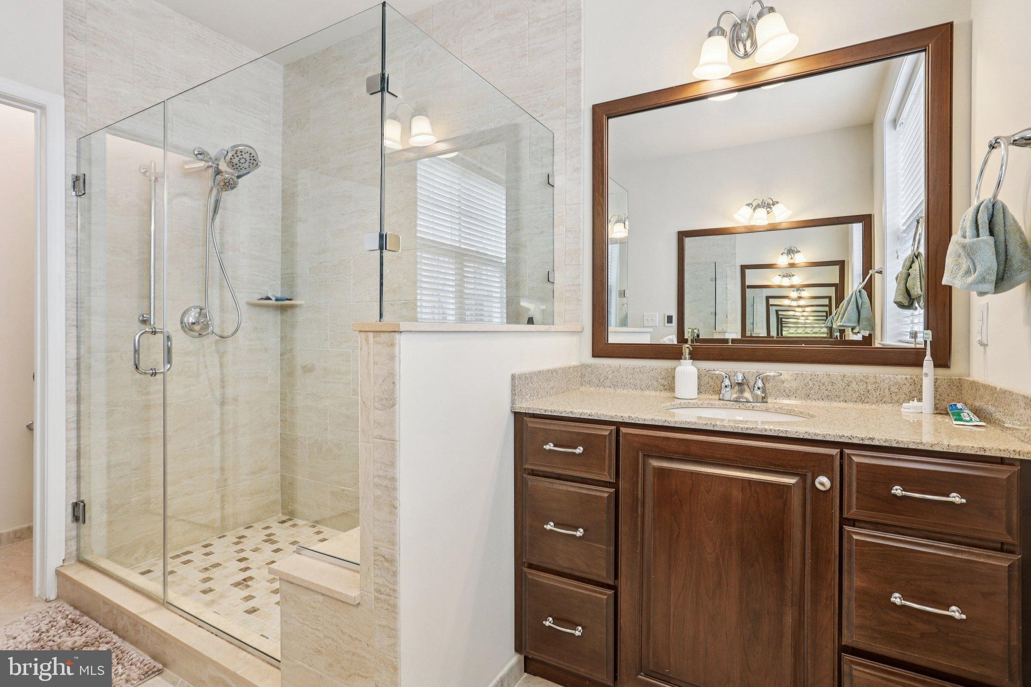 RAVENSCLIFF - Residential