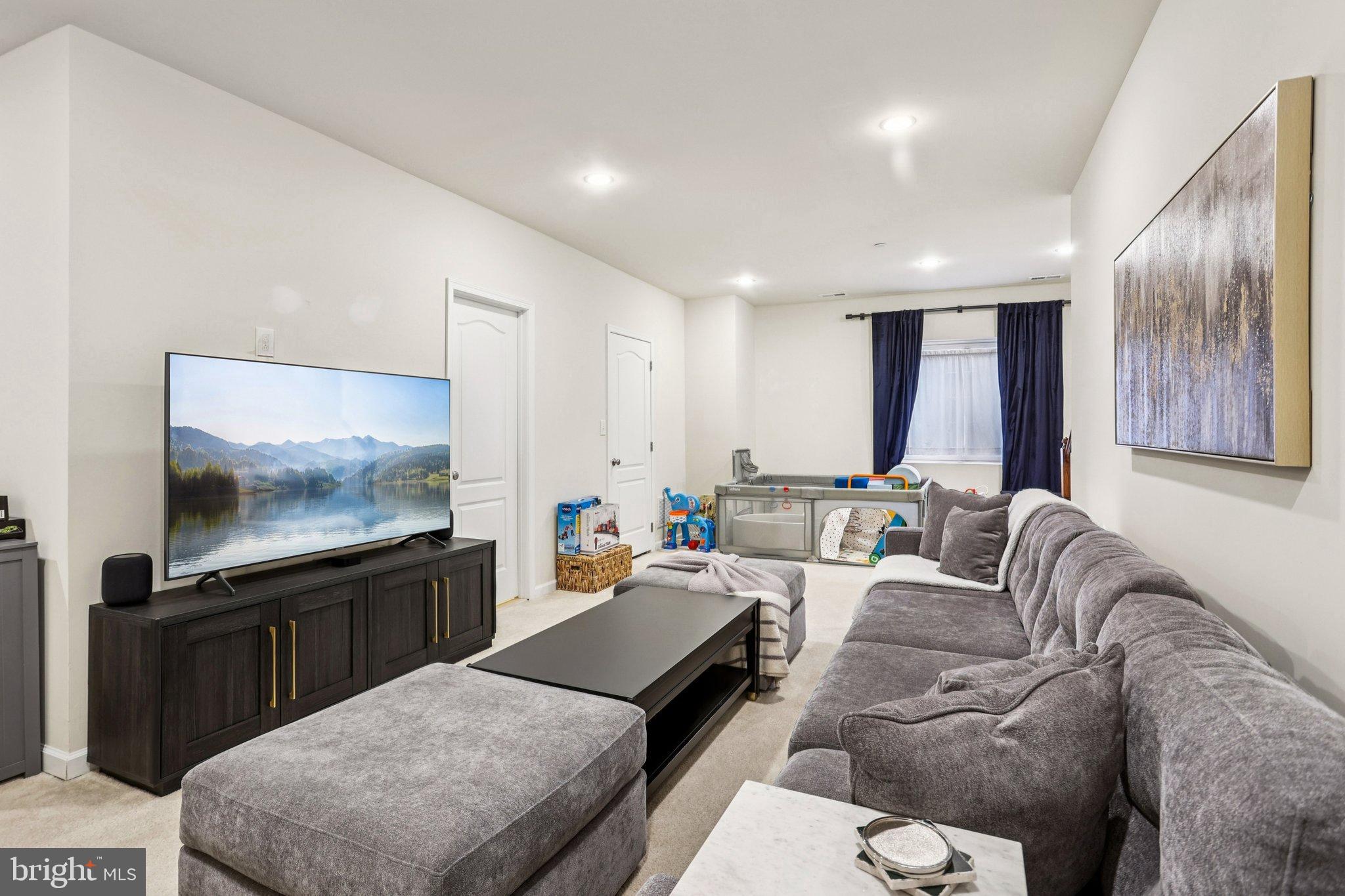 RAVENSCLIFF - Residential