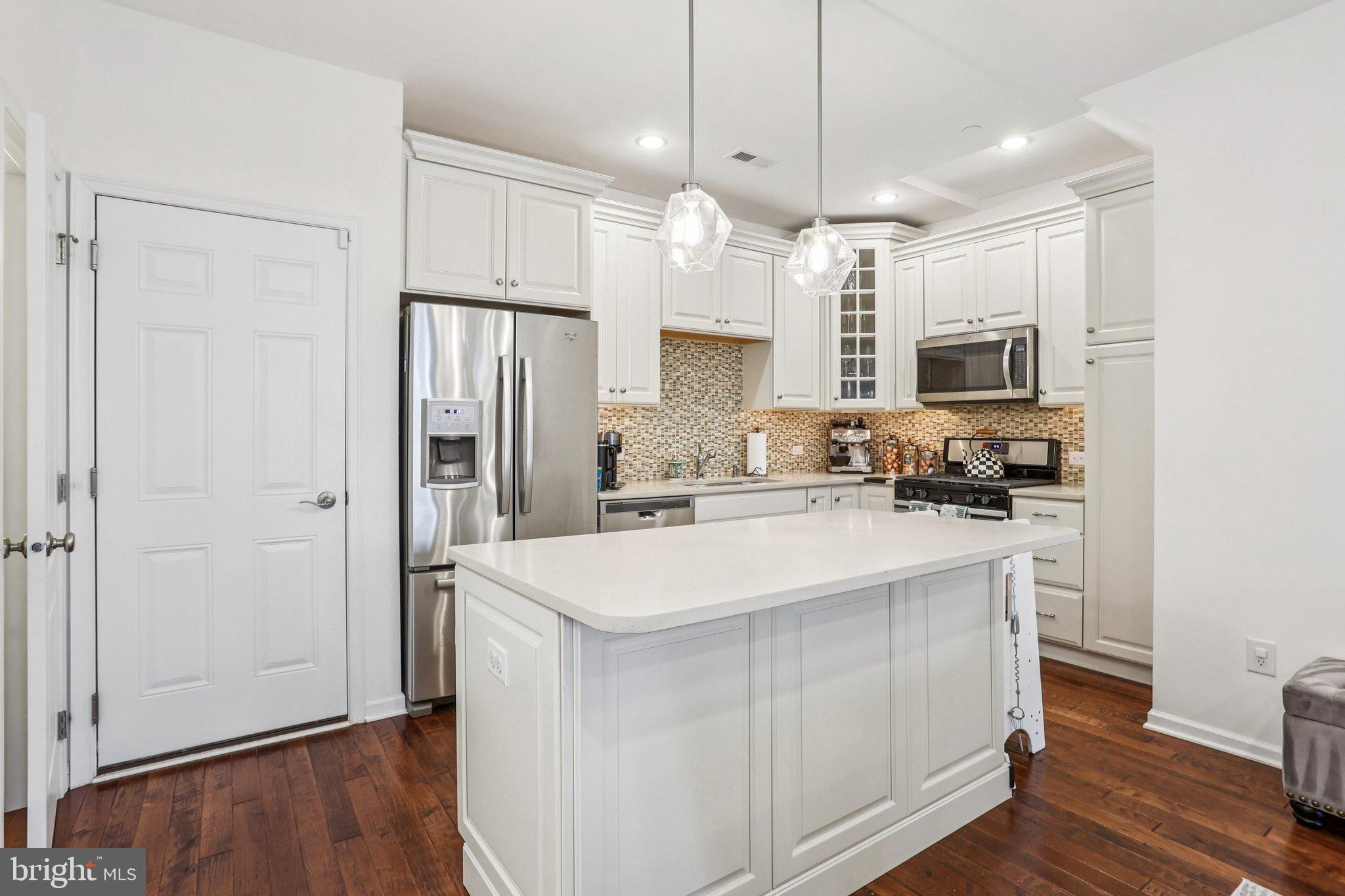 RAVENSCLIFF - Residential