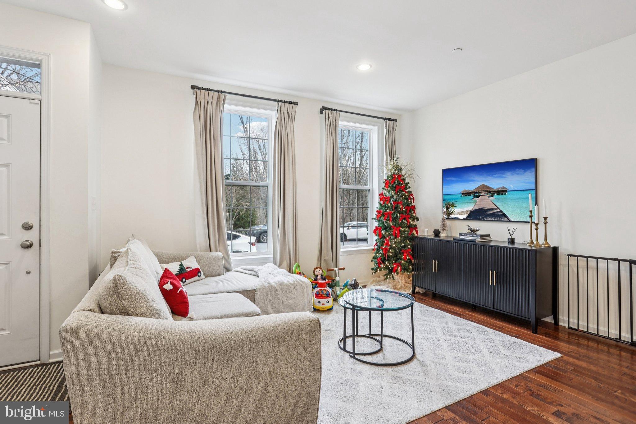 RAVENSCLIFF - Residential