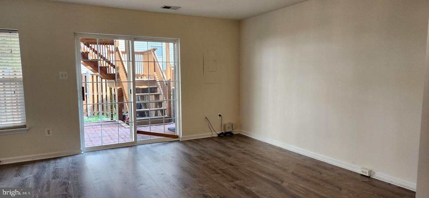 RYAN PARK - Residential Lease