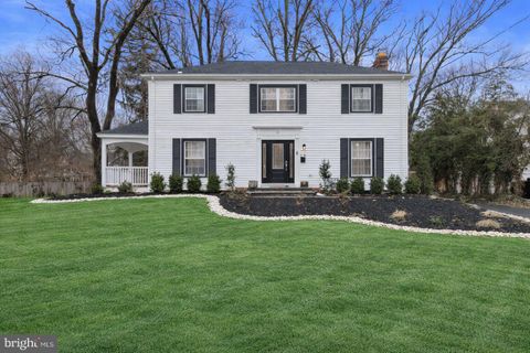 Homes For Sale - 11 Hendrickson Road<br/> LAWRENCEVILLE, NJ 08648