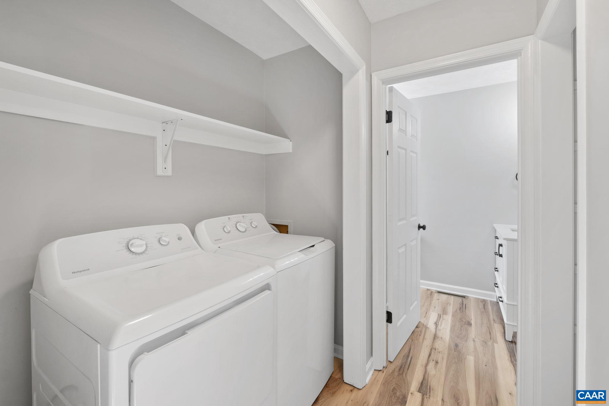 LAKE MONTICELLO - Residential