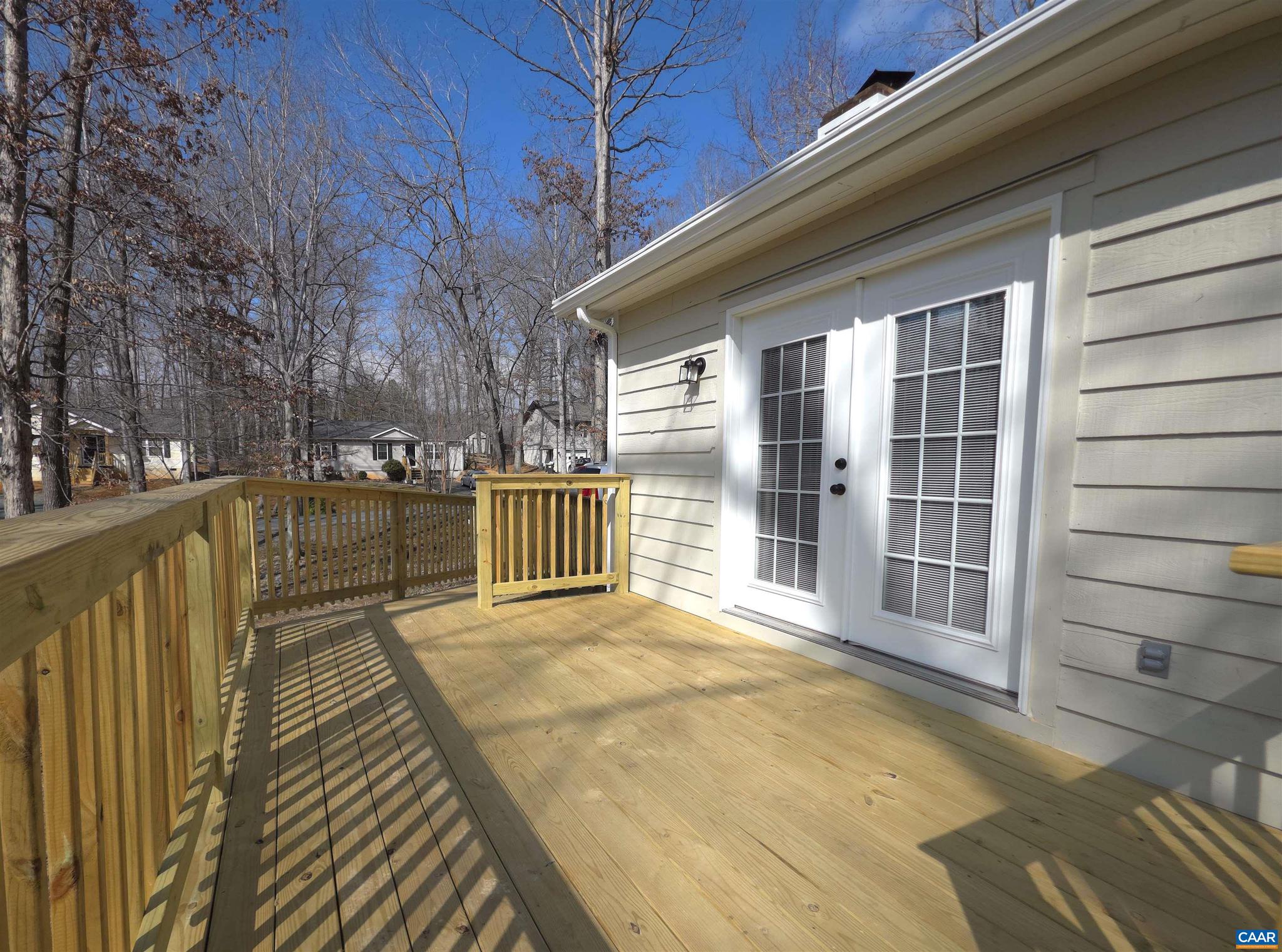 LAKE MONTICELLO - Residential