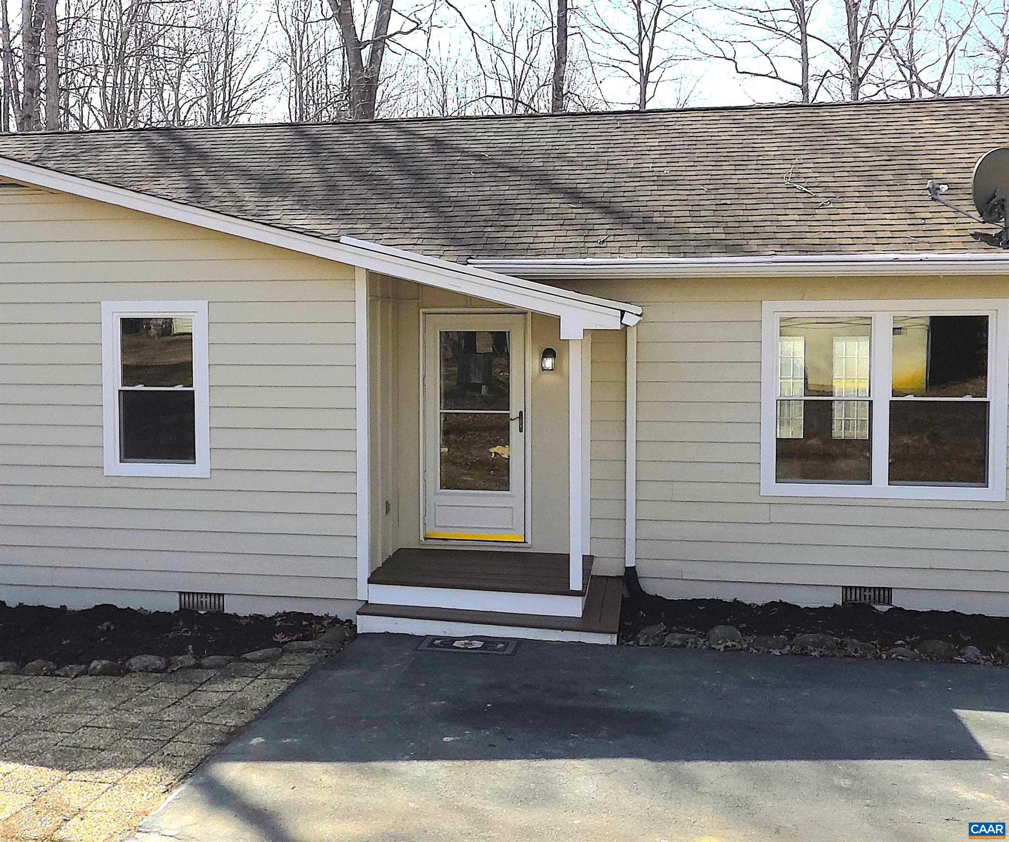 LAKE MONTICELLO - Residential