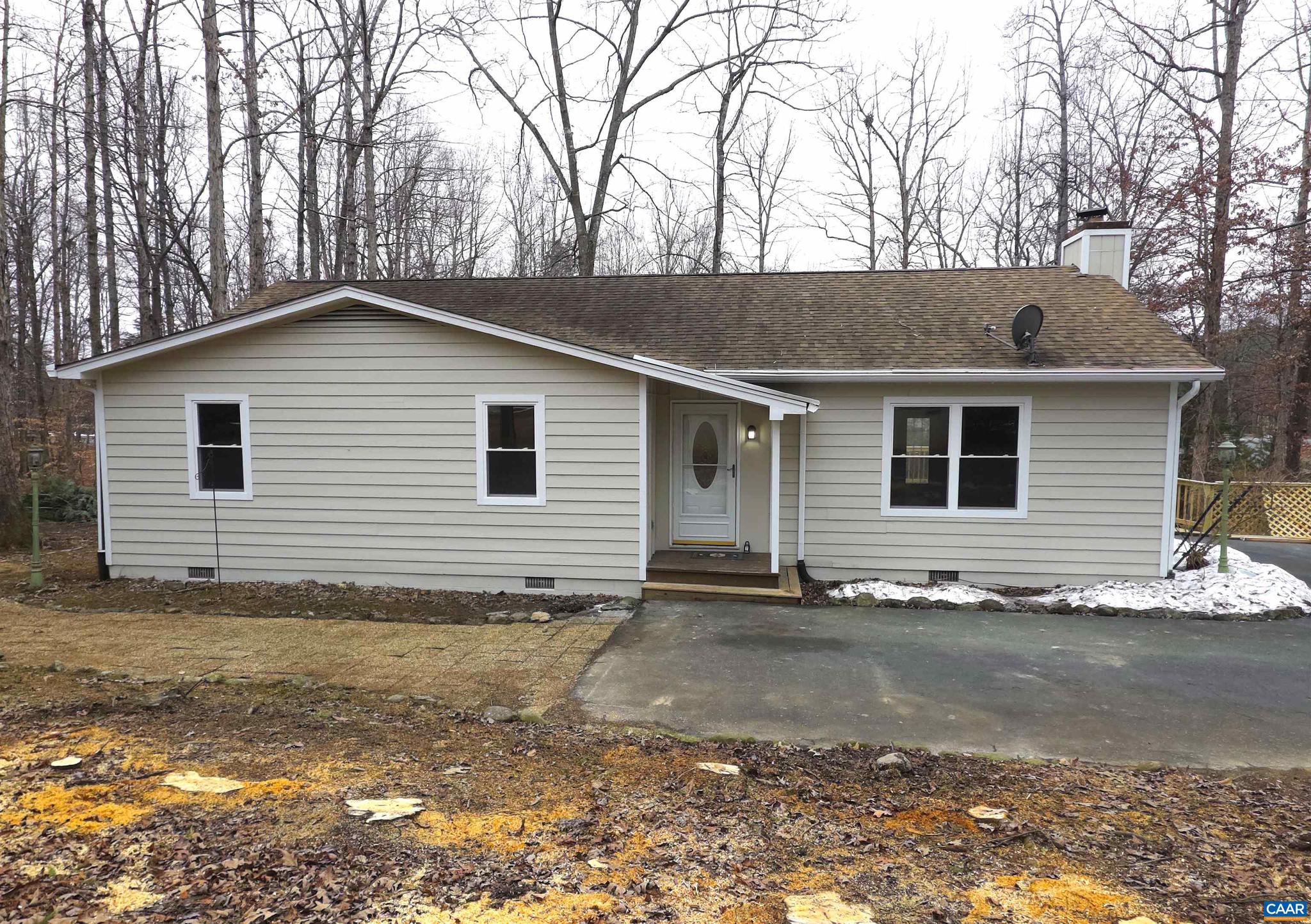 LAKE MONTICELLO - Residential