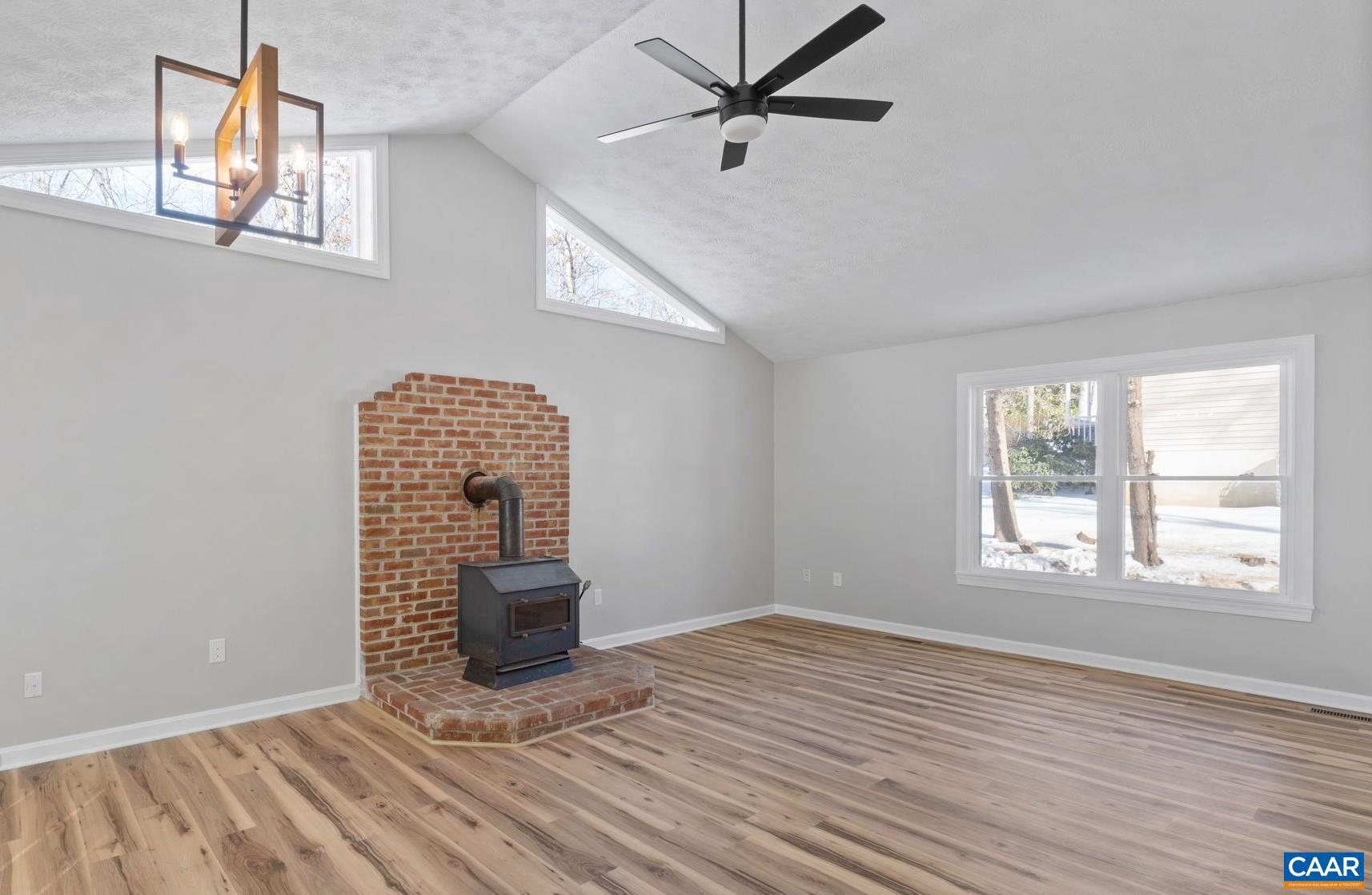 LAKE MONTICELLO - Residential