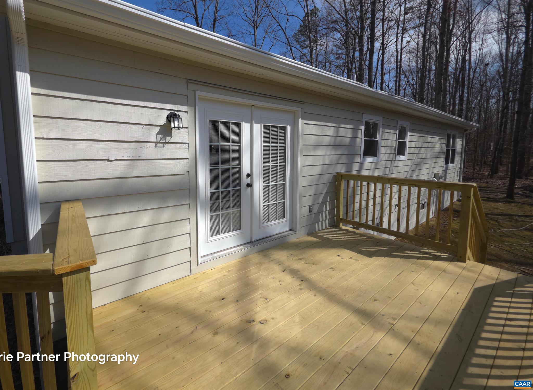 LAKE MONTICELLO - Residential