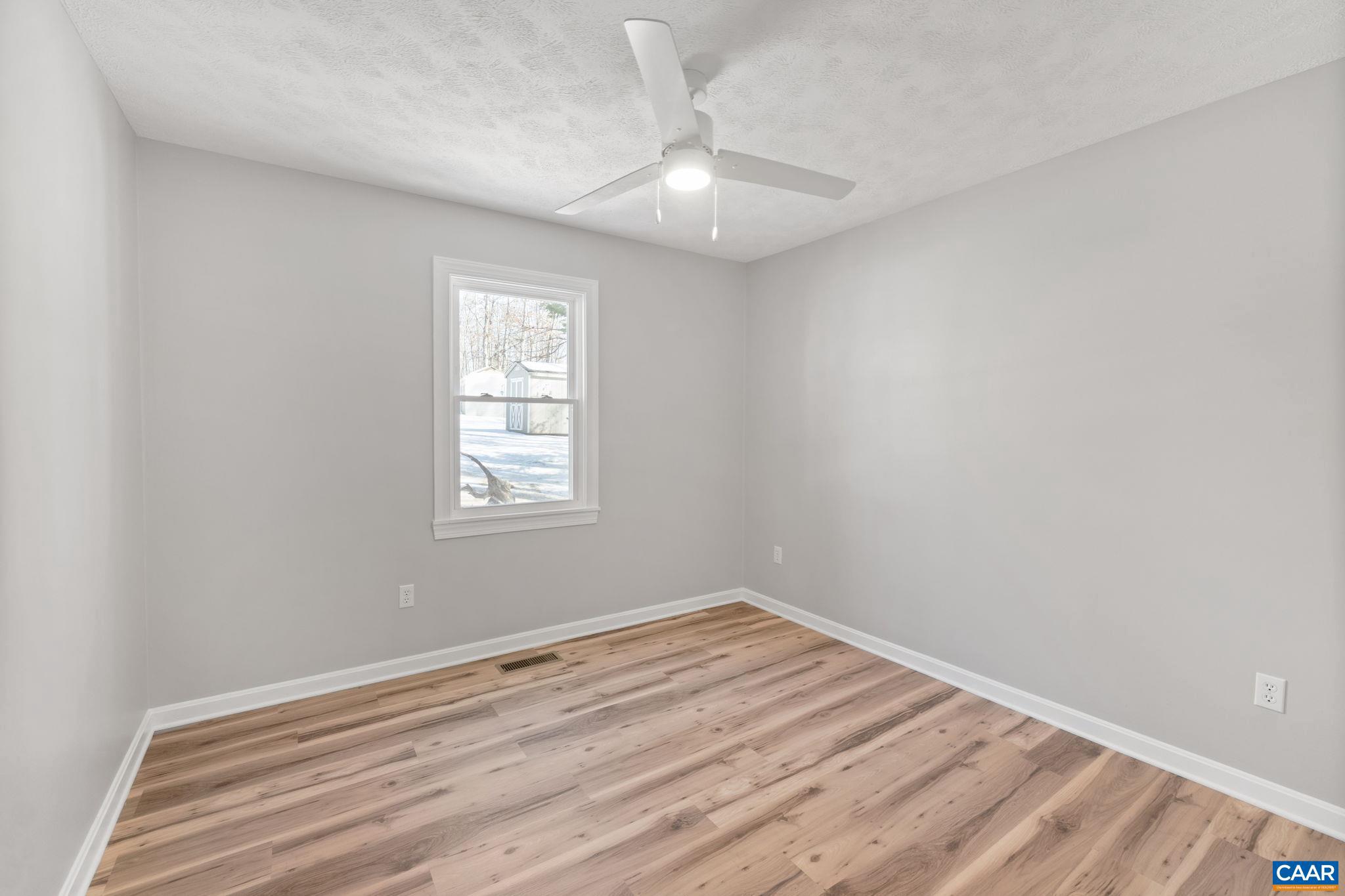 LAKE MONTICELLO - Residential