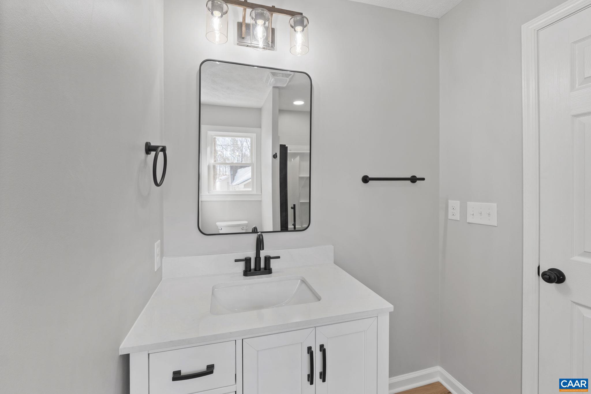 LAKE MONTICELLO - Residential