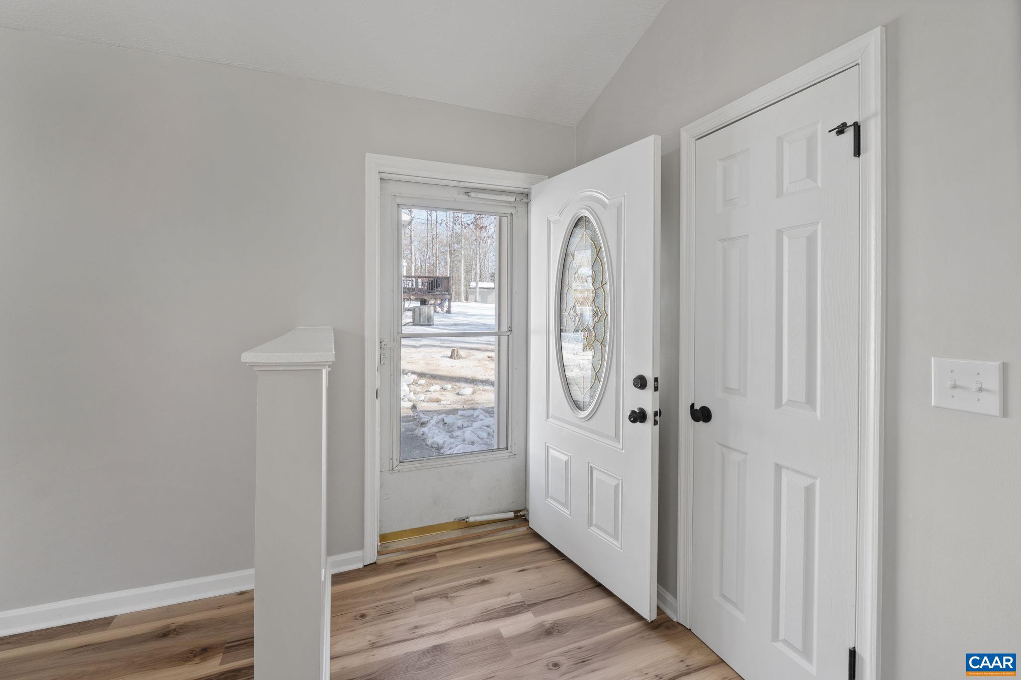 LAKE MONTICELLO - Residential