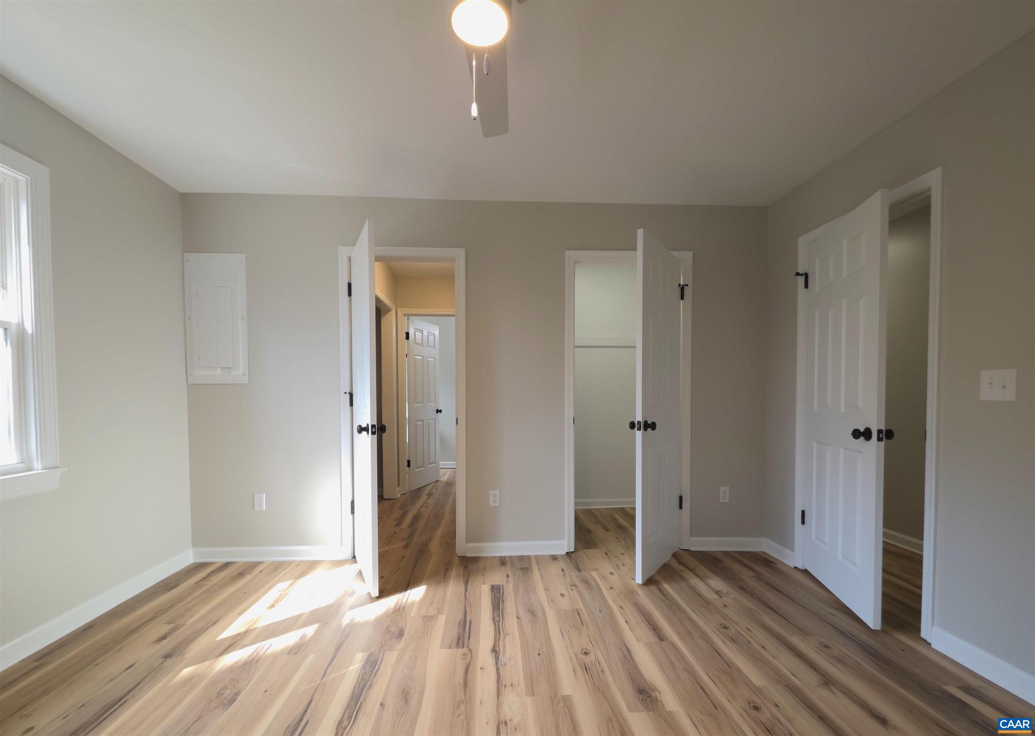 LAKE MONTICELLO - Residential