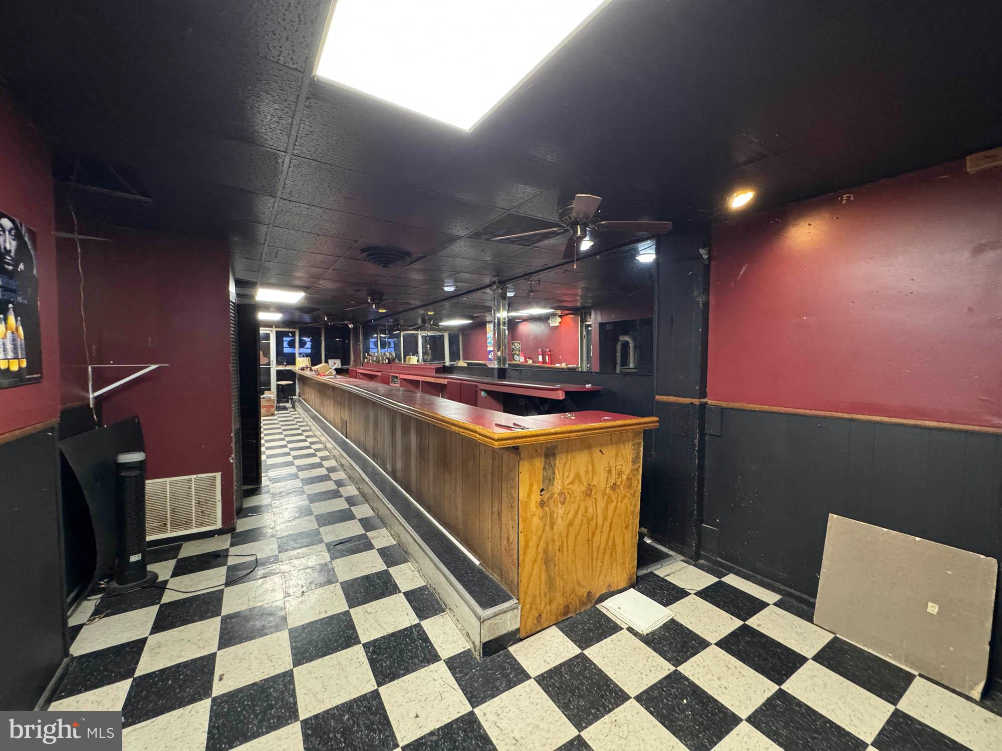 BROADWAY EAST - Commercial Sale