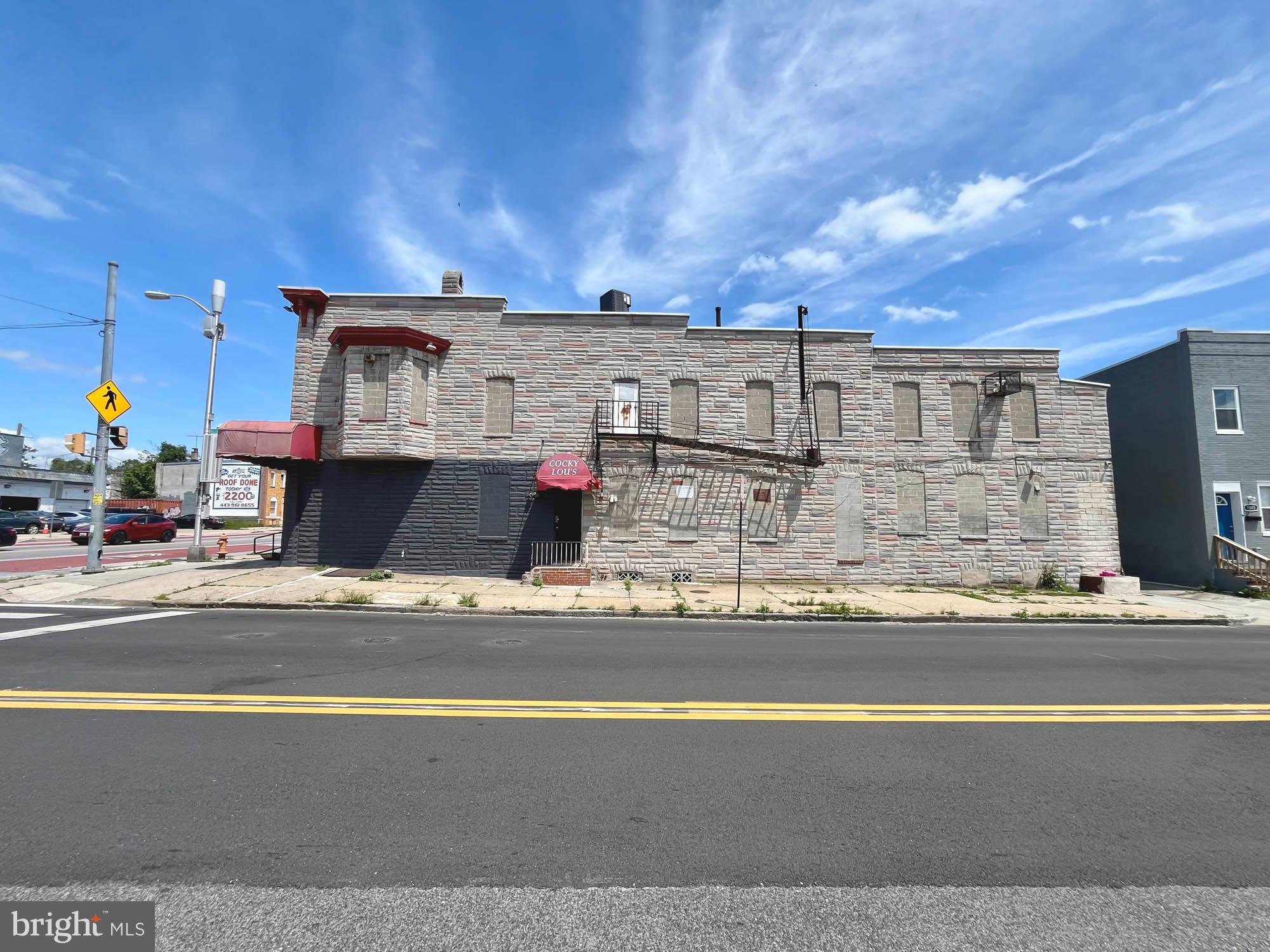 2101 E NORTH AVENUE