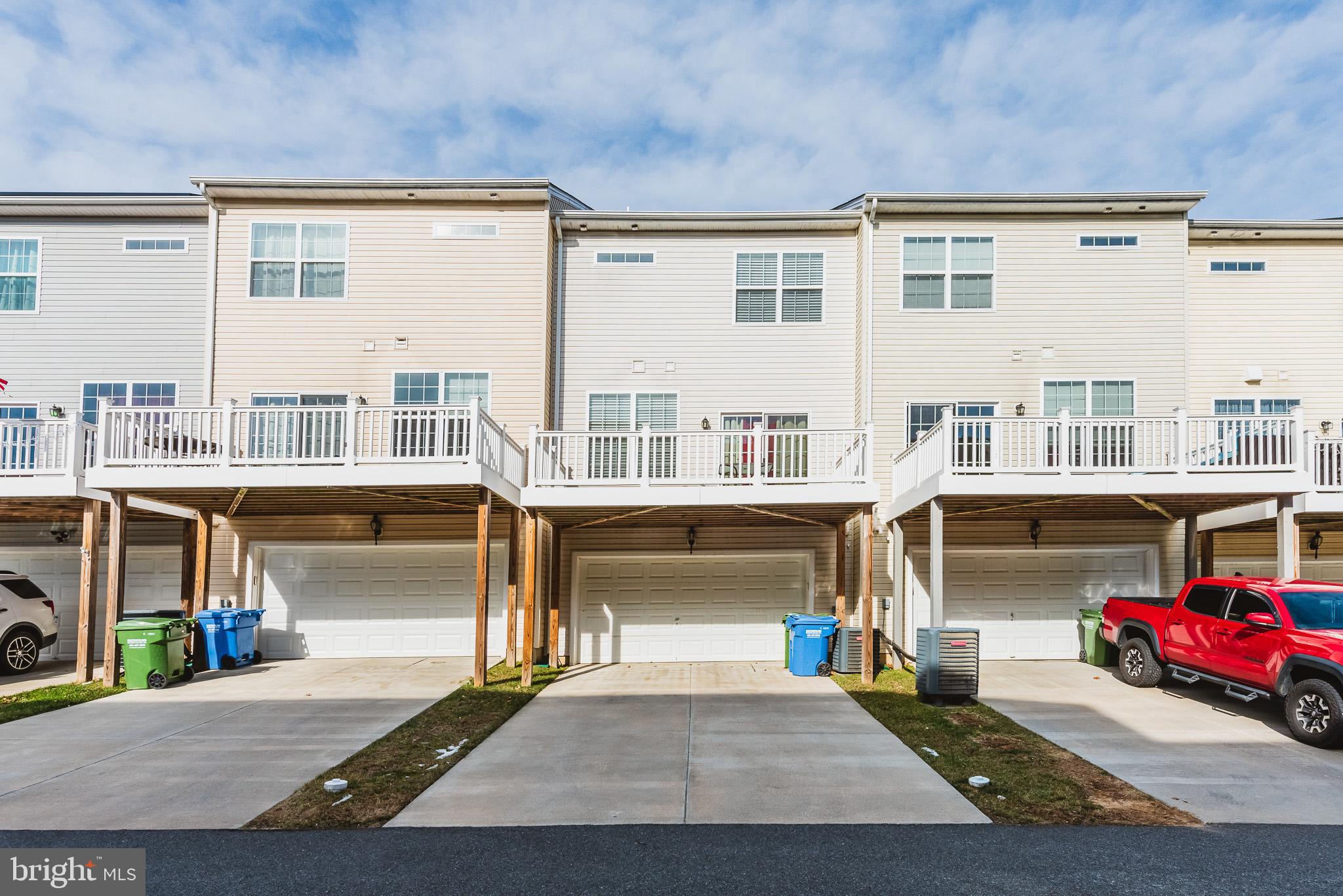 CHARLESTOWN CROSSING - Residential