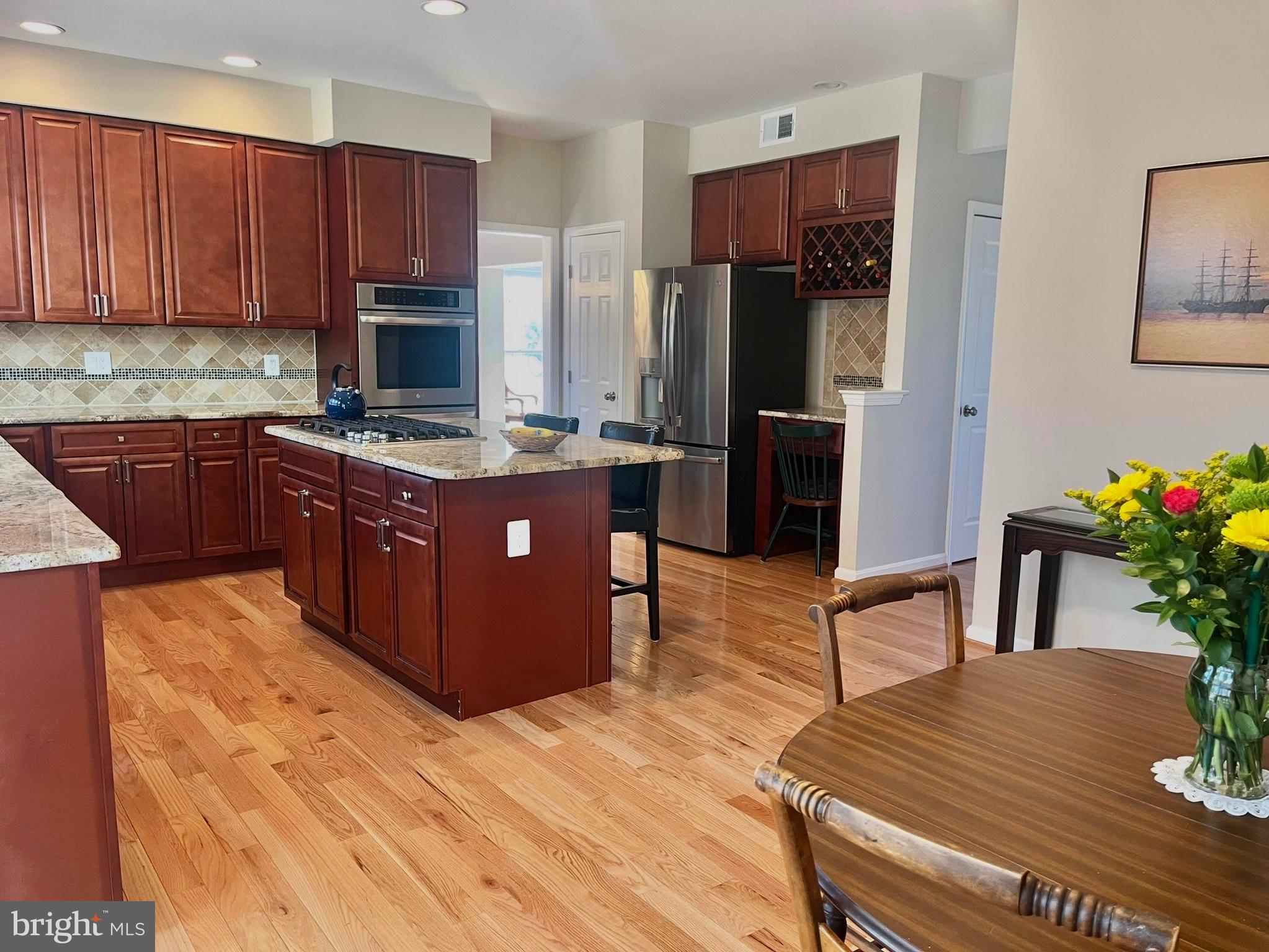 COLCHESTER HUNT - Residential