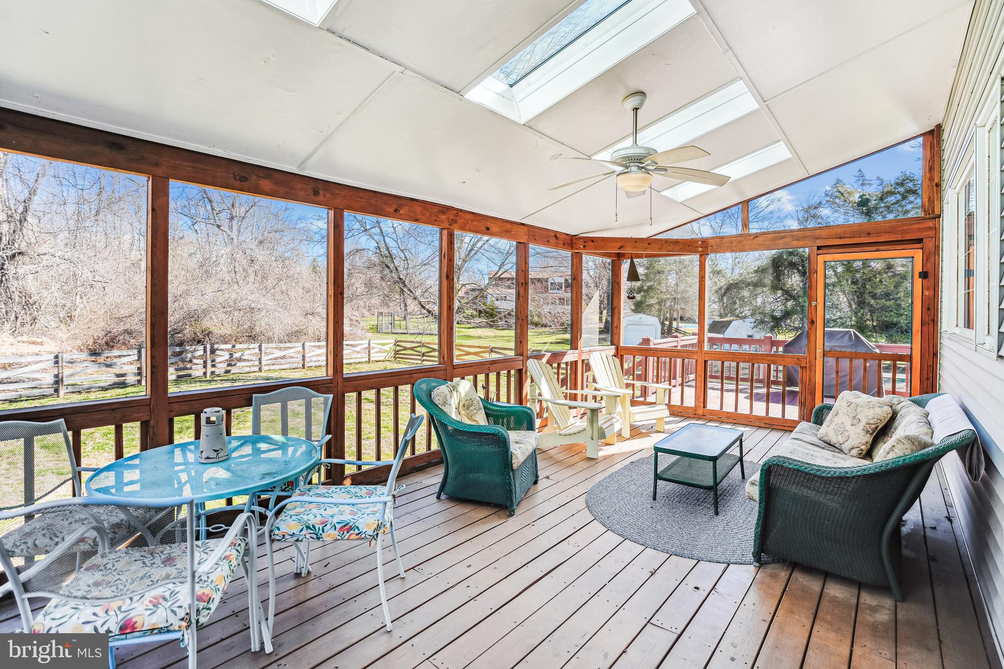 COLCHESTER HUNT - Residential