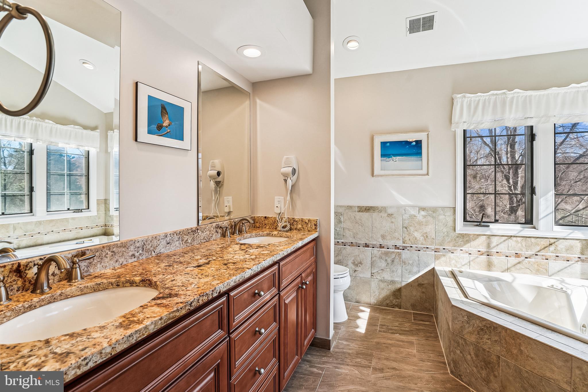 COLCHESTER HUNT - Residential