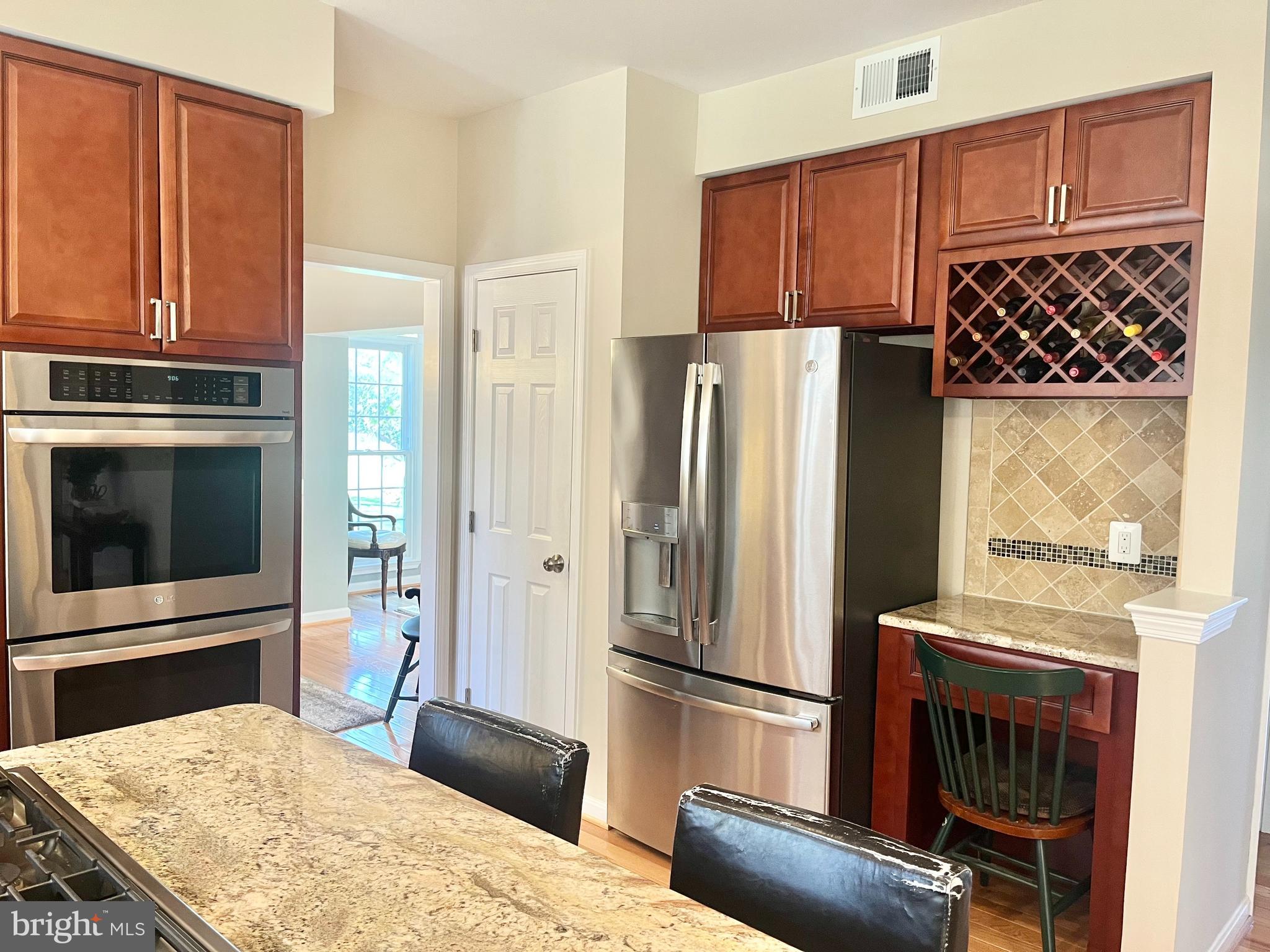 COLCHESTER HUNT - Residential