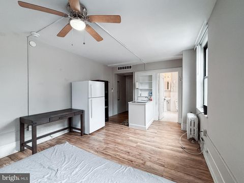 Condo For Sale - 1324 Locust Street #604<br/> PHILADELPHIA, PA 19107