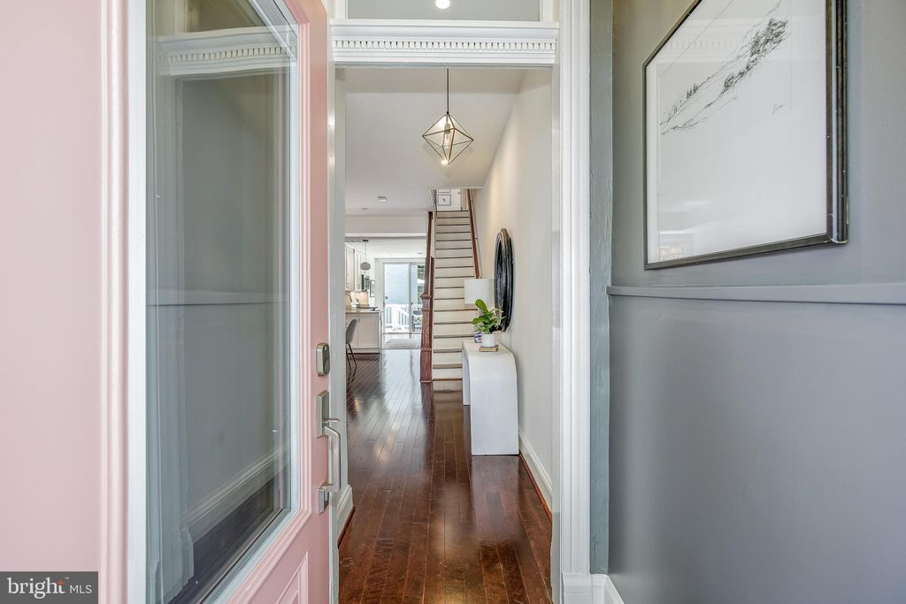 Photo of 1503 G Street SE, WASHINGTON, DC 20003 (MLS # DCDC2221952)