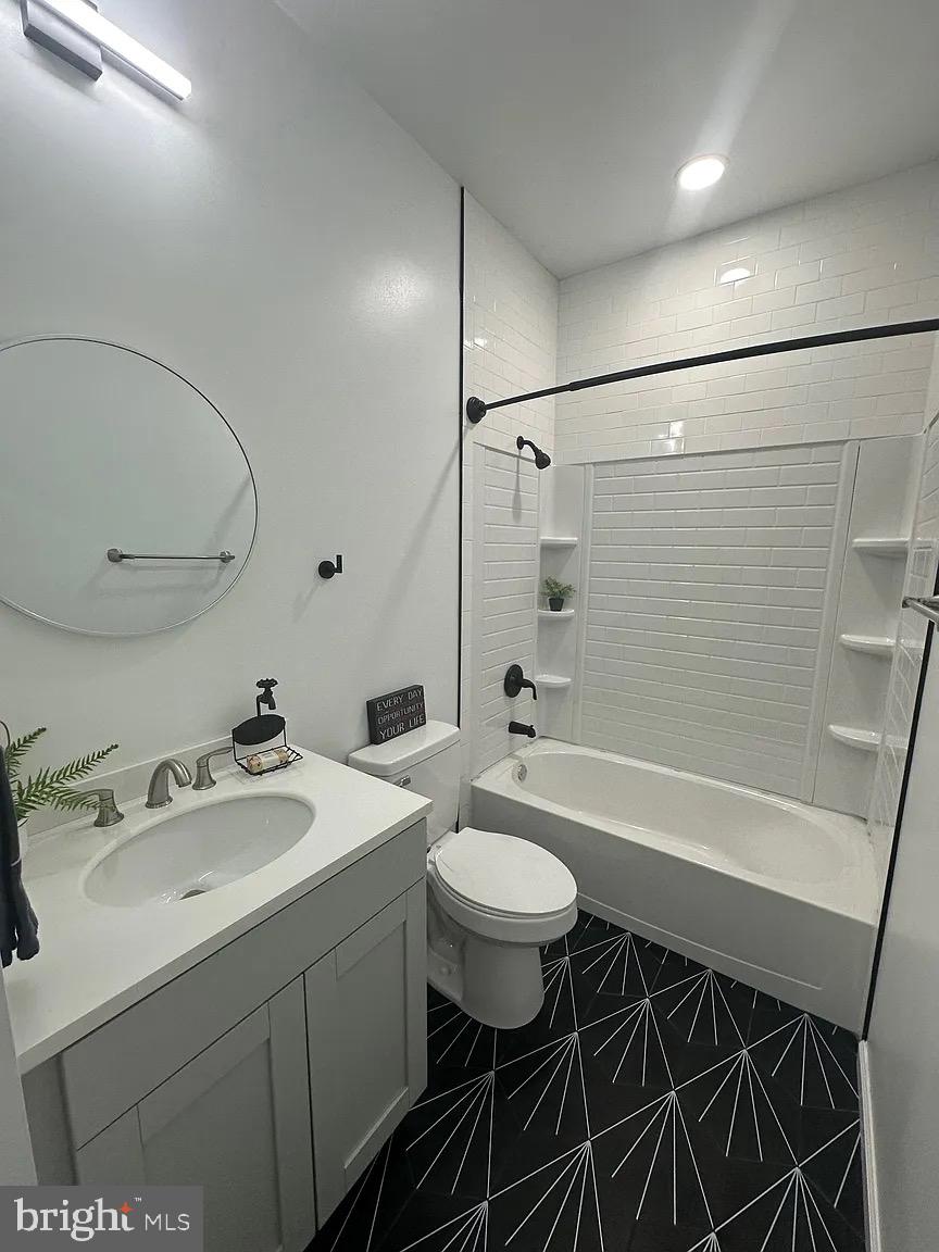 HERITAGE OAKS - Residential Lease