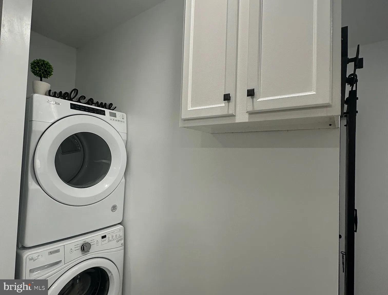 HERITAGE OAKS - Residential Lease