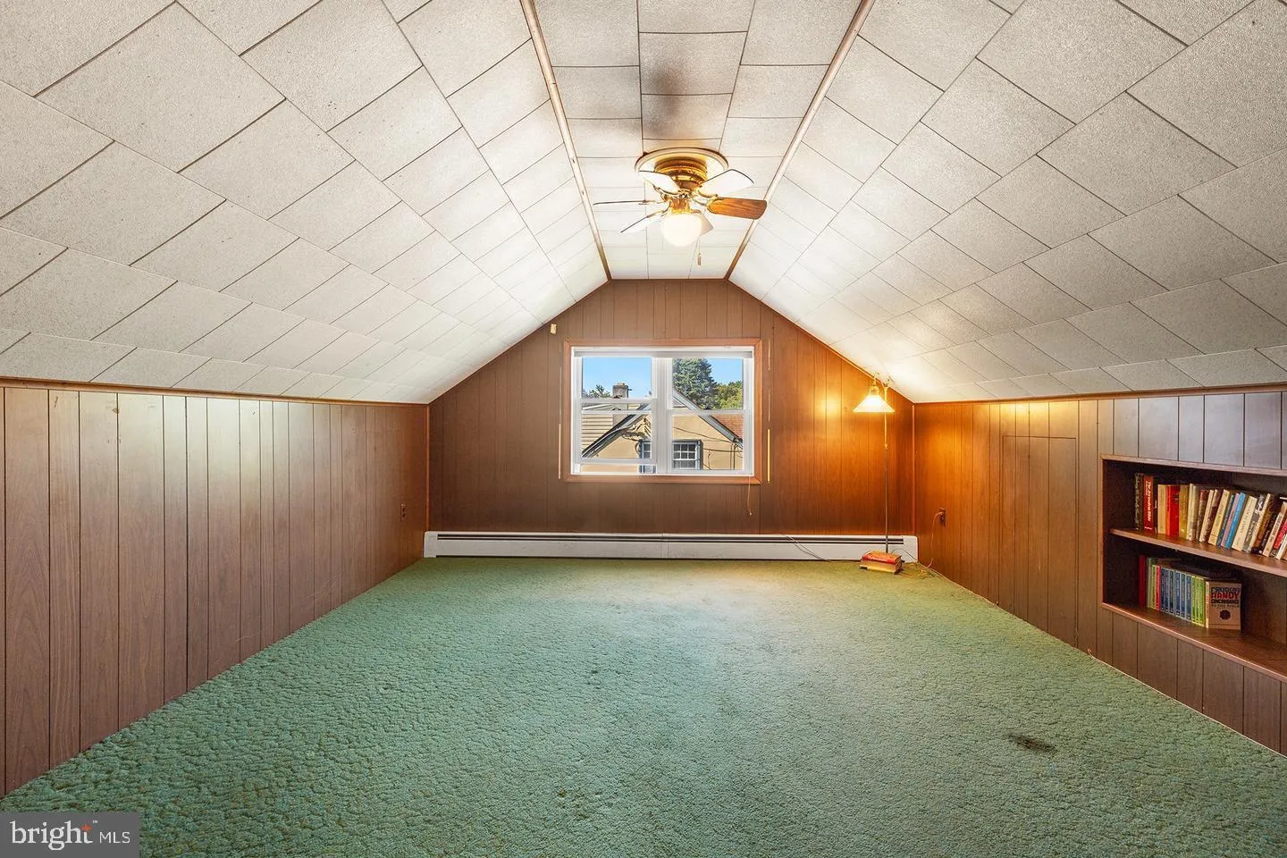 Norristown, Pennsylvania 19401, United States, 5 Bedrooms Bedrooms, ,2 BathroomsBathrooms,Residential,Contingent,80693