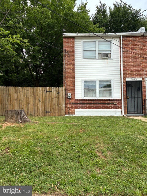 Townhouse For Rent - 3043 Freeway Freeway<br/> HALETHORPE, MD 21227