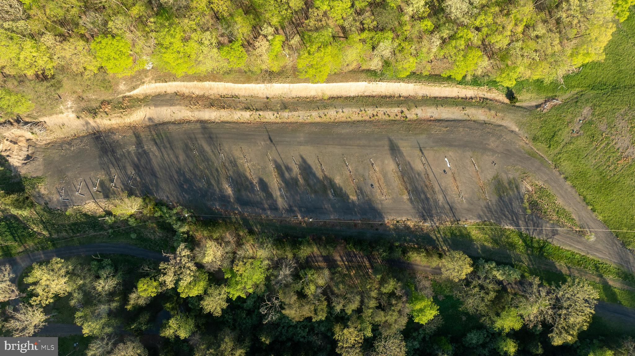 CRYSTAL VALLEY RANCHETTES - Farm