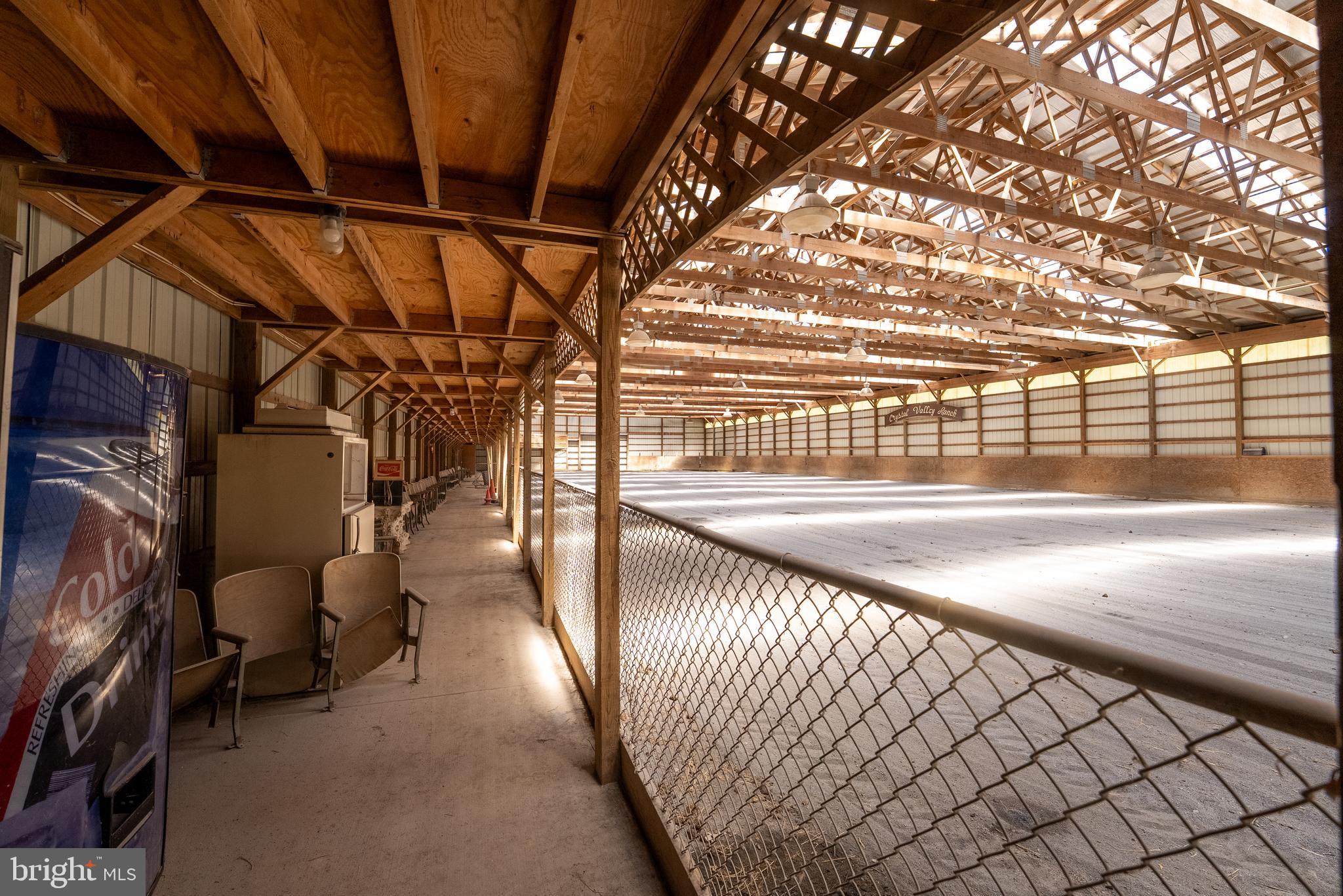 CRYSTAL VALLEY RANCHETTES - Farm