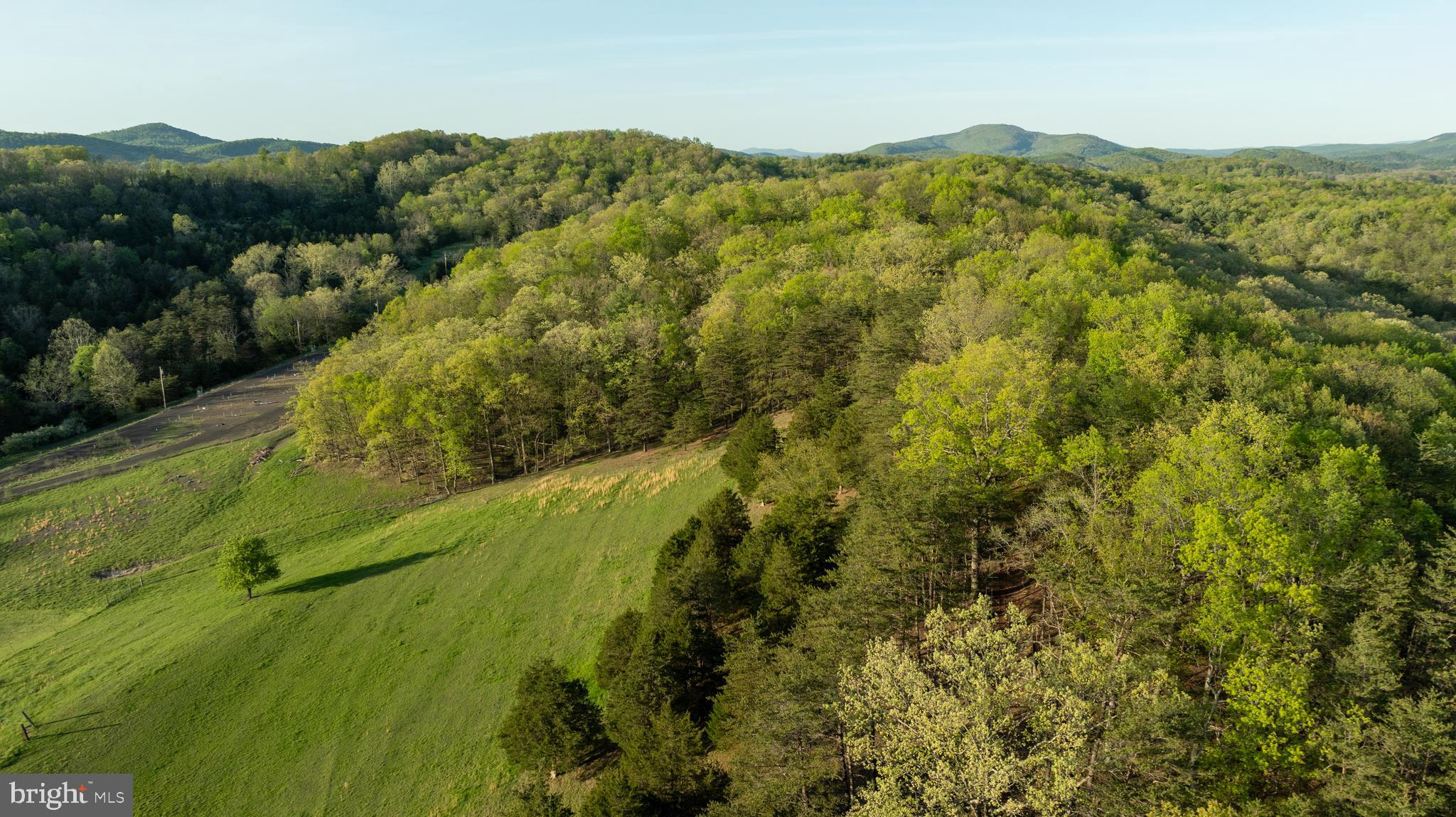 CRYSTAL VALLEY RANCHETTES - Farm
