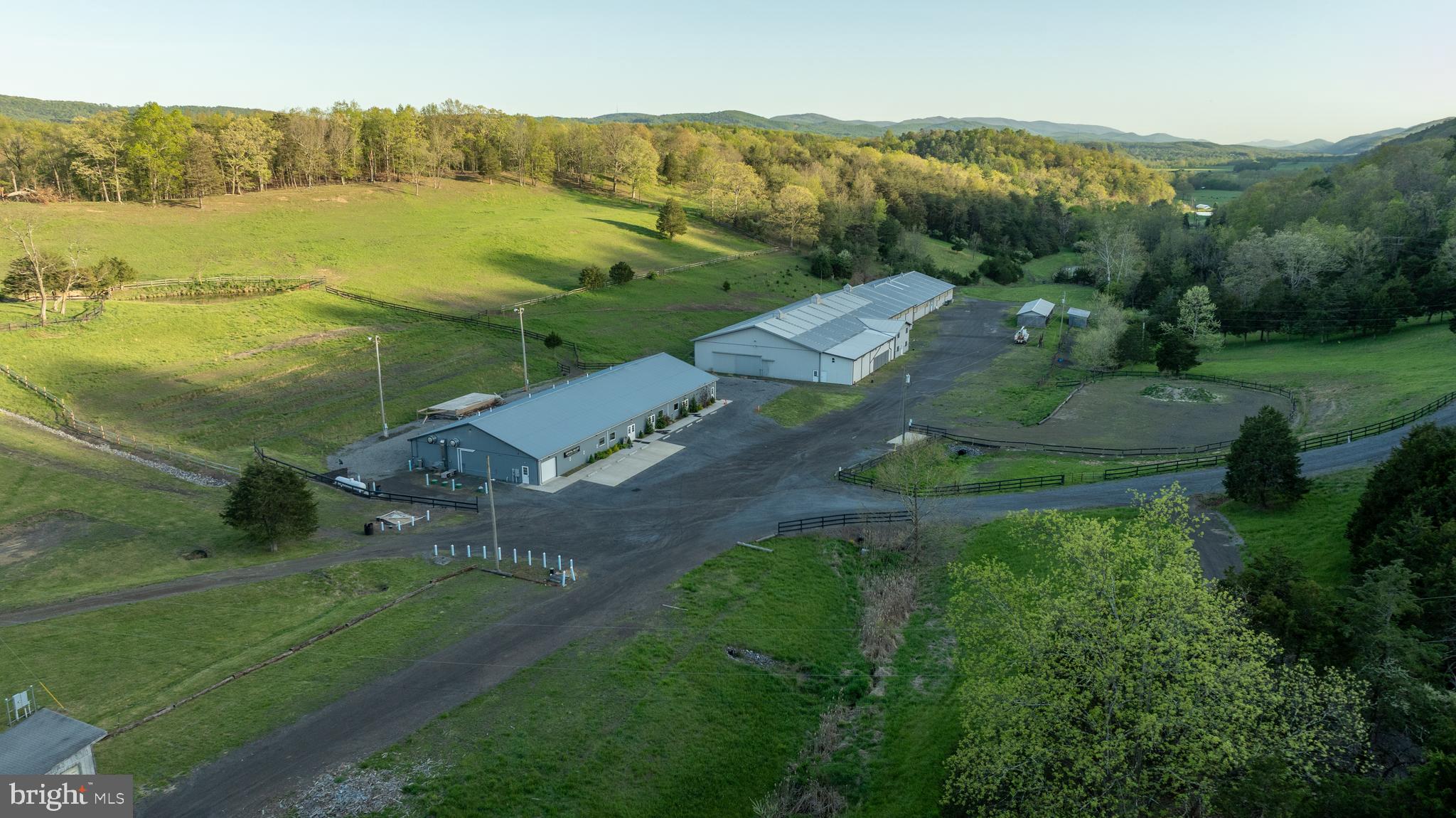 CRYSTAL VALLEY RANCHETTES - Farm