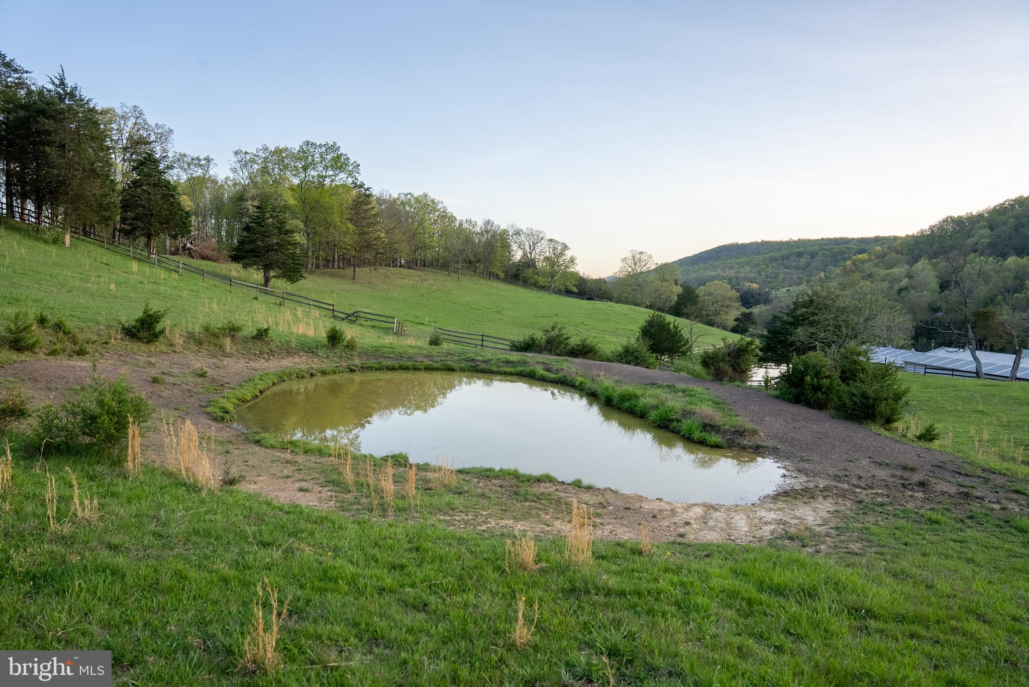 CRYSTAL VALLEY RANCHETTES - Farm