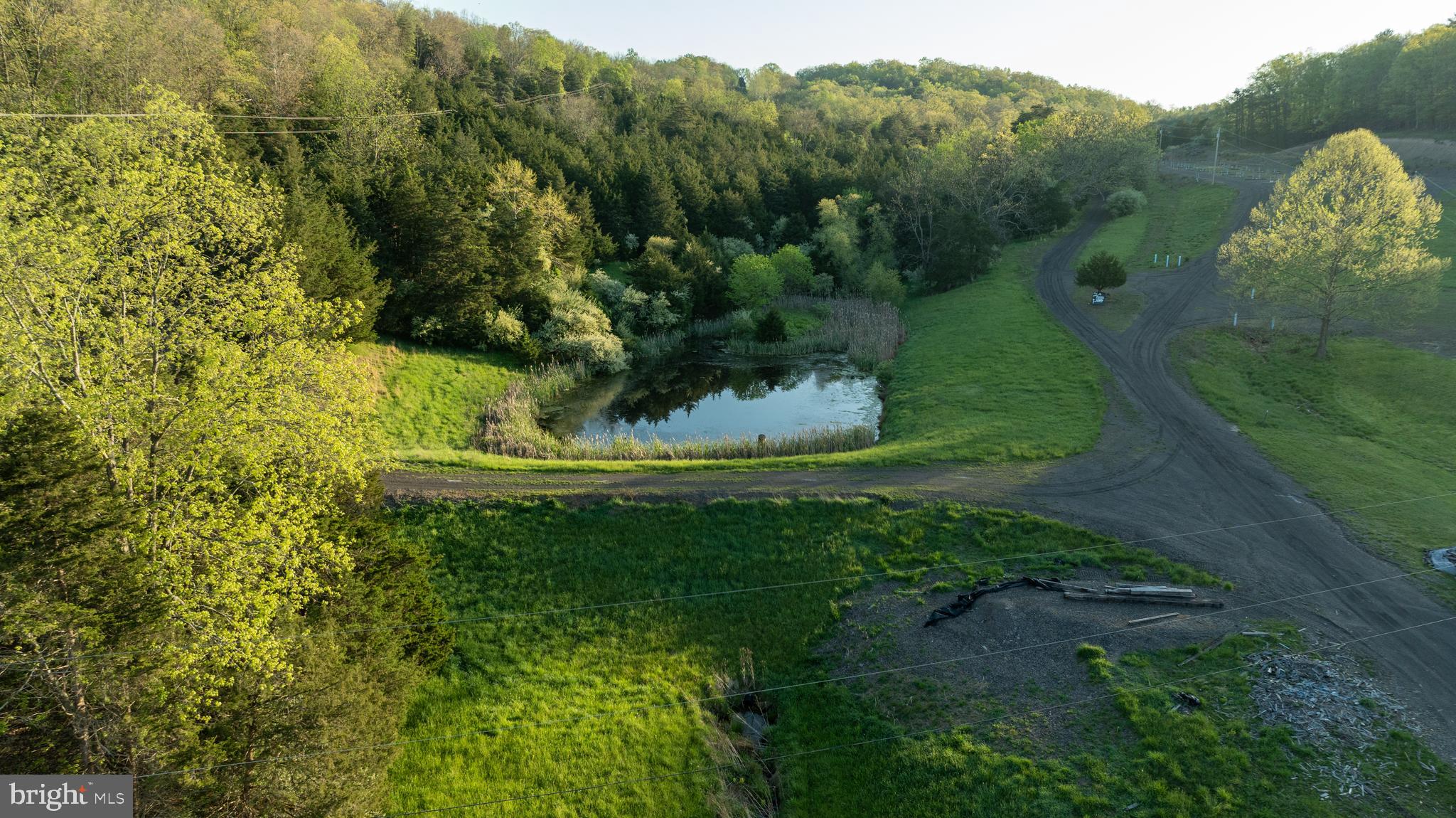 CRYSTAL VALLEY RANCHETTES - Farm