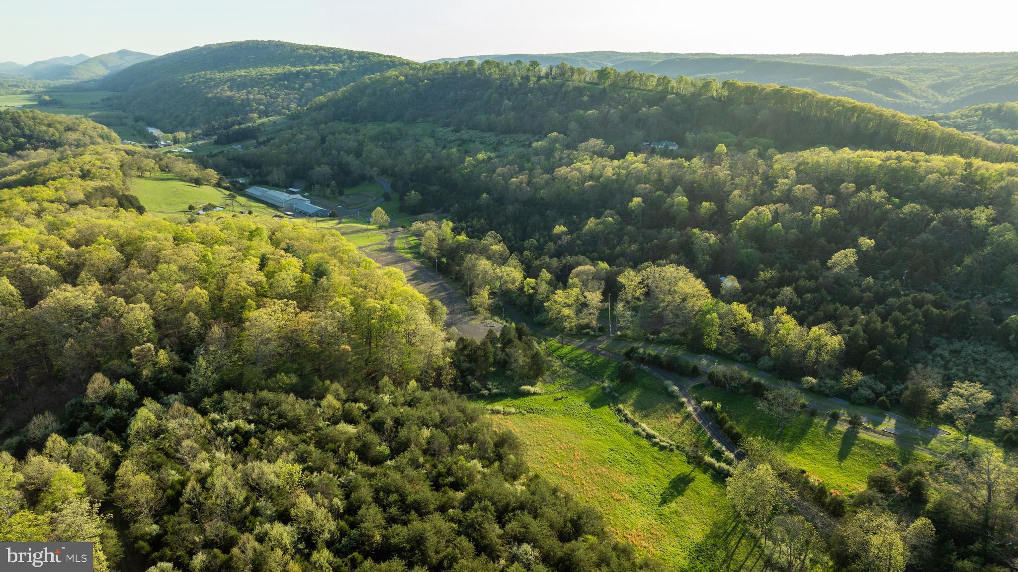 CRYSTAL VALLEY RANCHETTES - Farm
