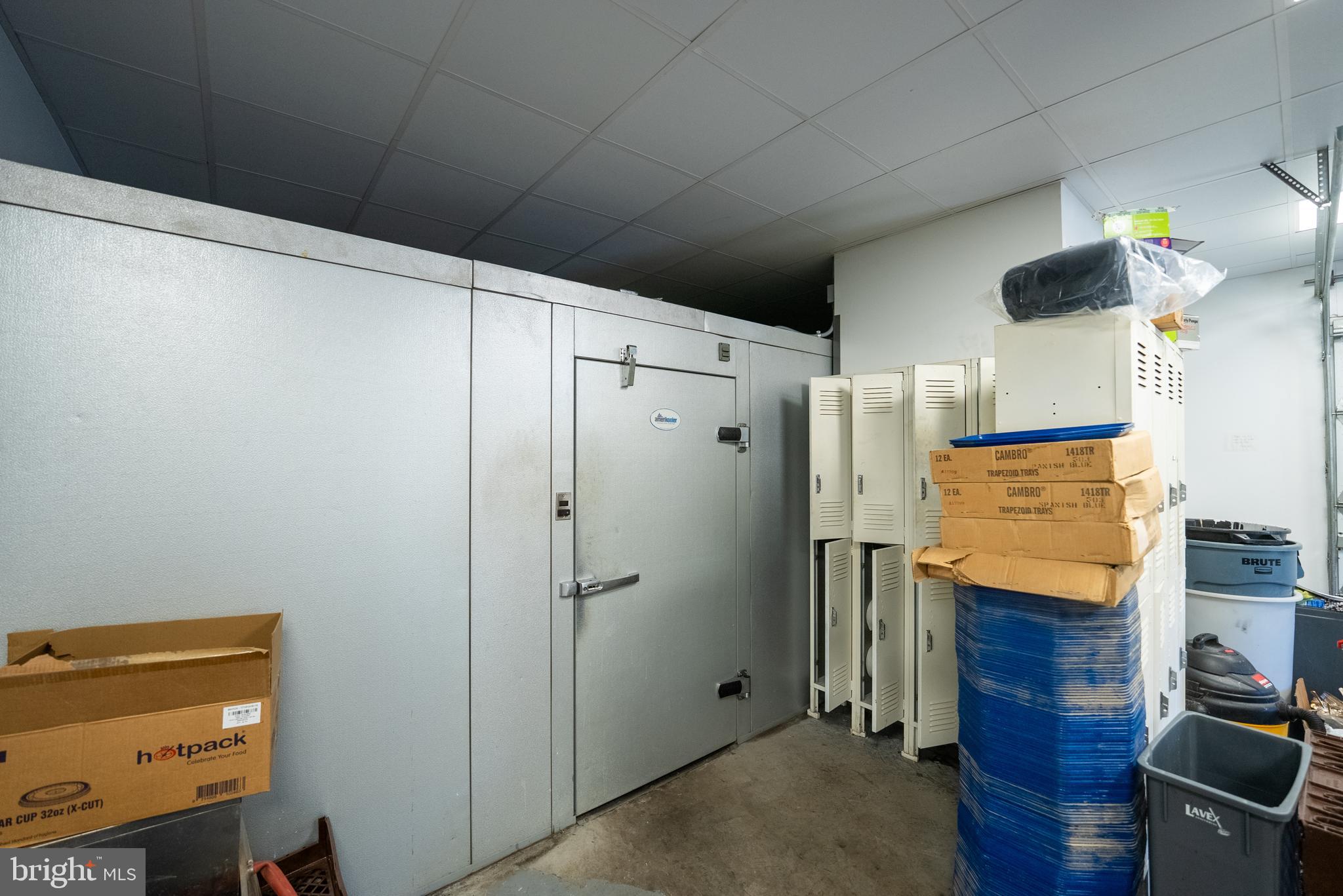 CRYSTAL VALLEY RANCHETTES - Farm