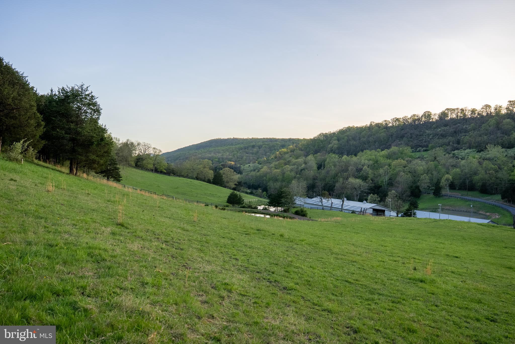 CRYSTAL VALLEY RANCHETTES - Farm